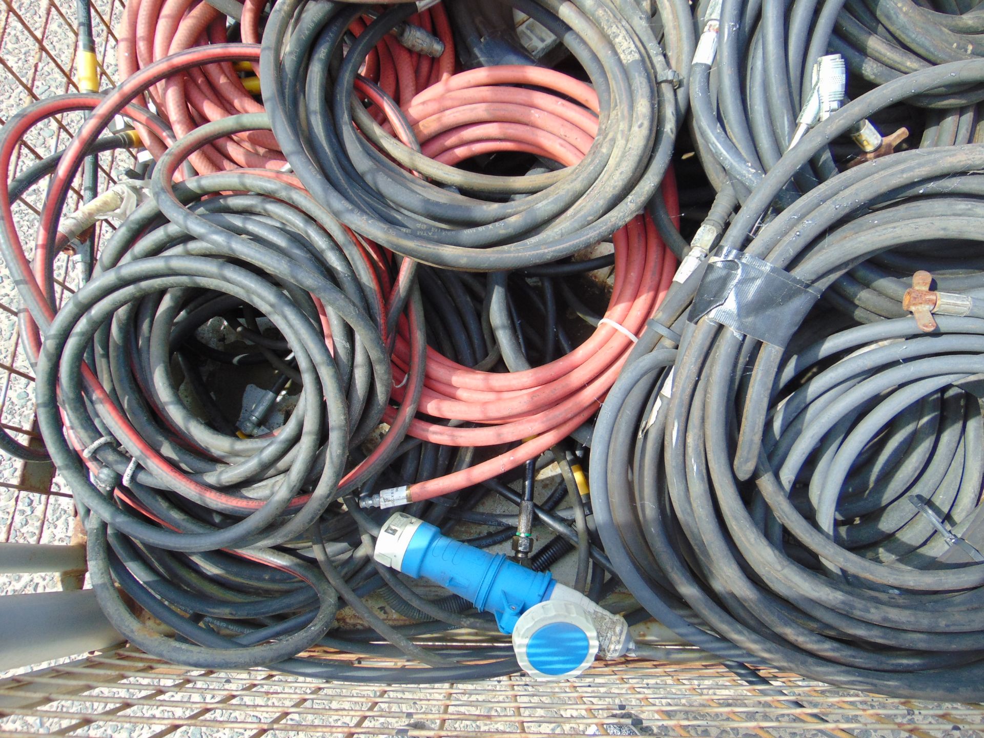AIR LINES, TYRE INFLATORS, POWER CABLES - Image 4 of 4