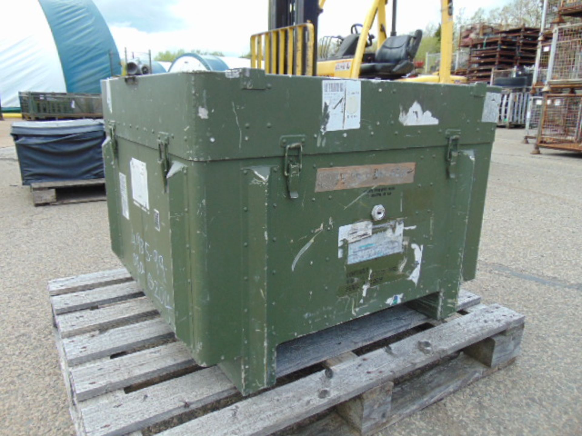 Large Heavy Duty Secure Storage Box as shown - Image 5 of 6