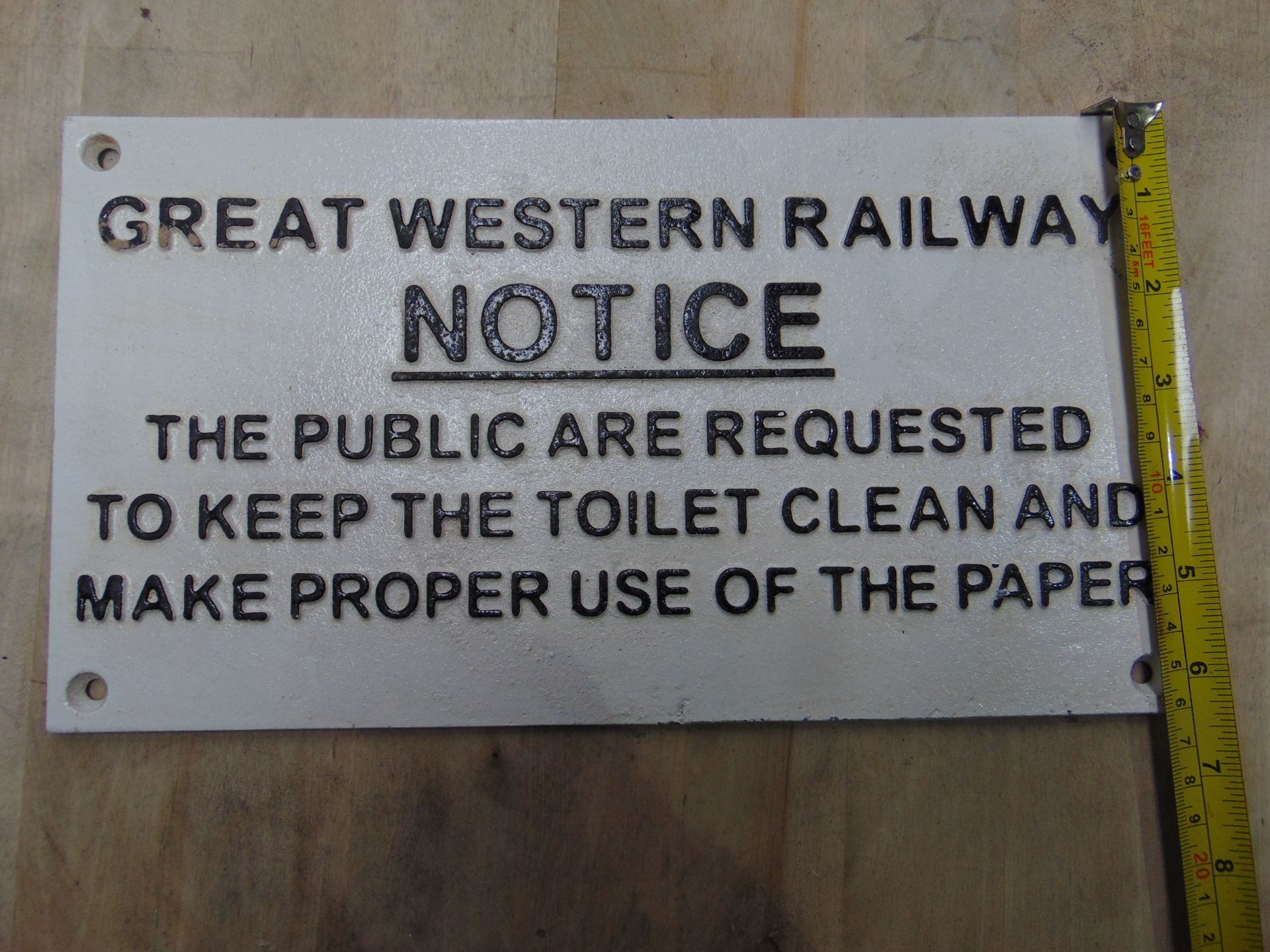 GREAT WESTERN CAST IRON RAILWAY SIGN - Image 2 of 3