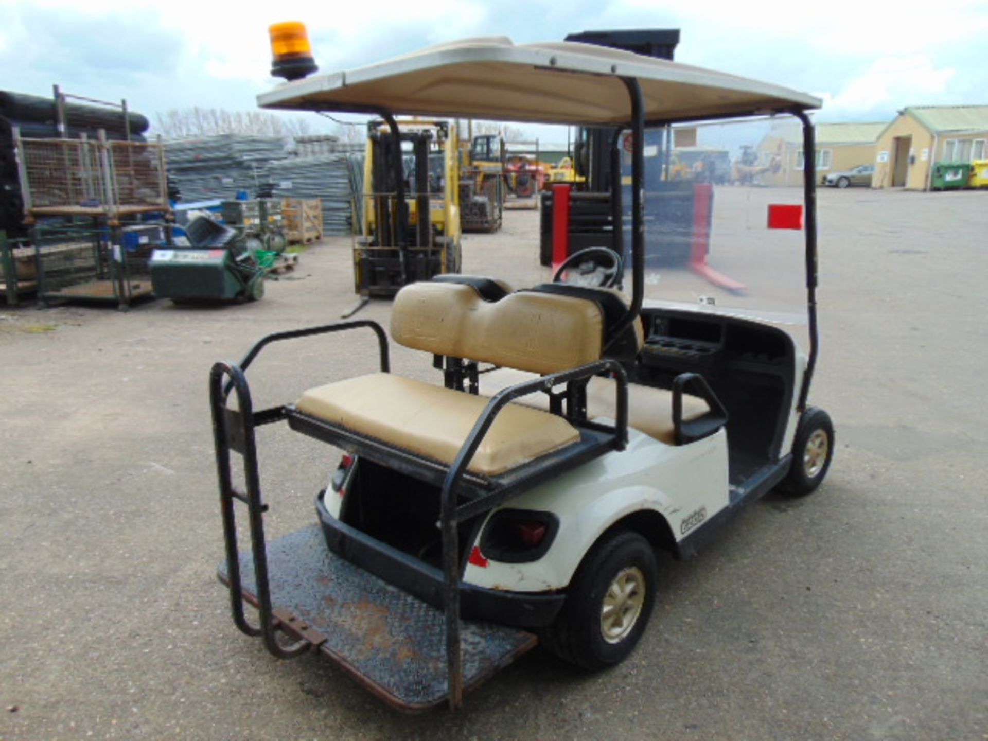 E-Z-GO 4 Seater Golf Buggy ONLY 1128 HOURS! - Image 5 of 13