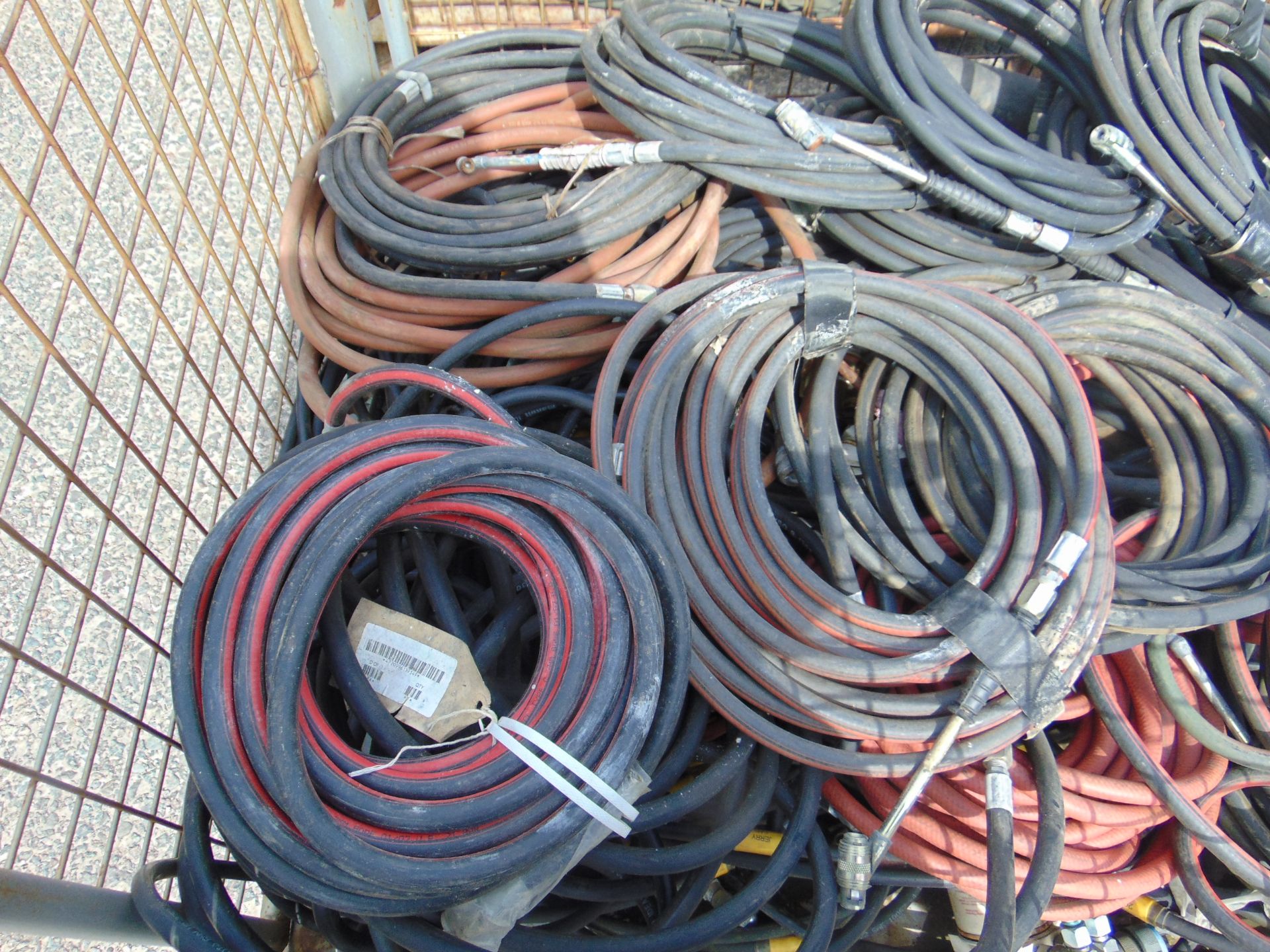 AIR LINES, TYRE INFLATORS, POWER CABLES - Image 3 of 4
