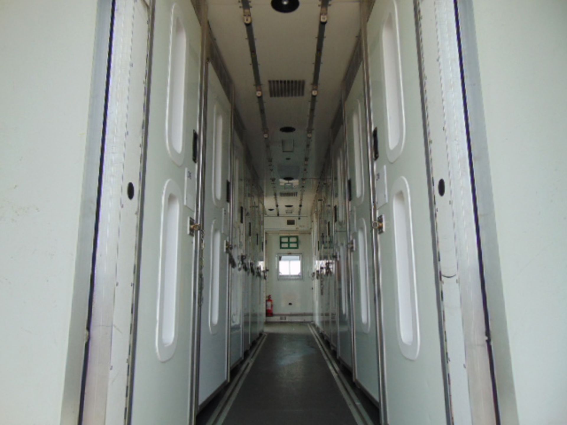 2011 Iveco Eurocargo 100E18 Day Cab Box Van 4x2 3.9L Diesel - Prison/Secure Transport Vehicle - Bild 11 aus 24
