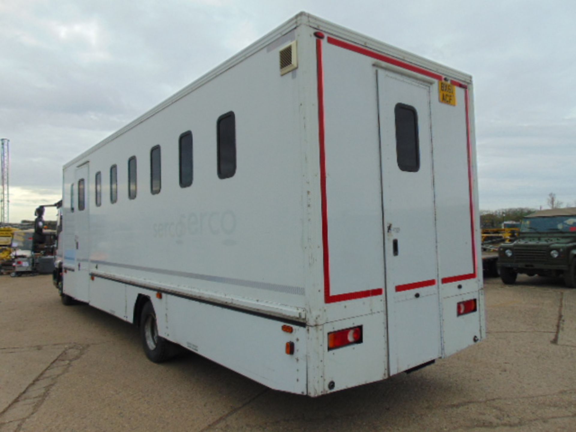 2011 Iveco Eurocargo 100E18 Day Cab Box Van 4x2 3.9L Diesel - Prison/Secure Transport Vehicle - Image 5 of 24