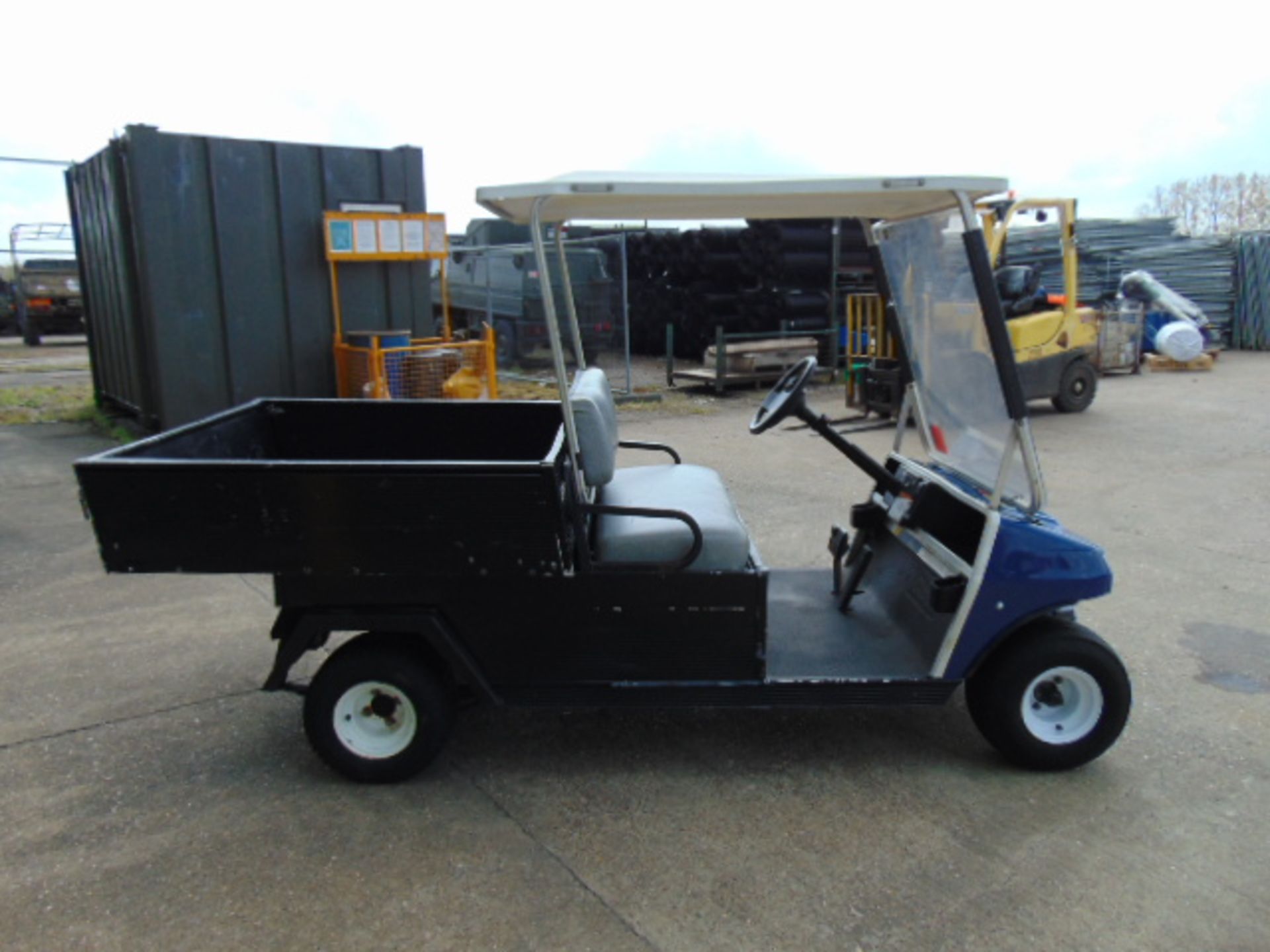 Club Car 2 Seater Golf Buggy / Estate Vehicle C/W Tipping Rear Body - Image 4 of 13