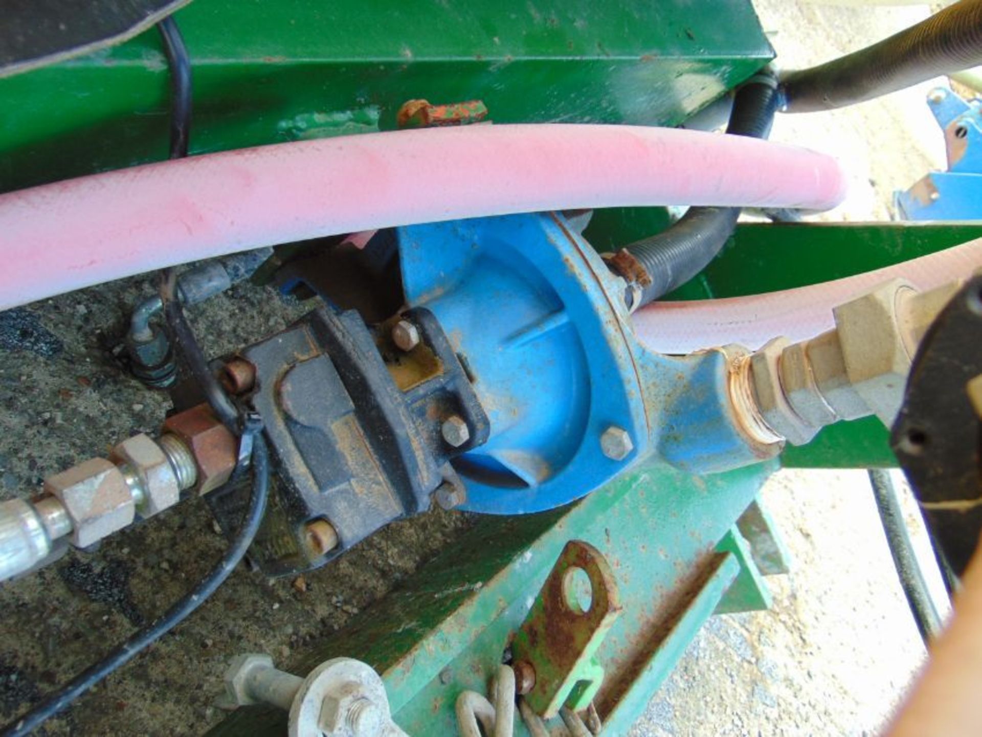 Tractor Mounted Hydraulic Sprayer c/w Pump - Image 7 of 8