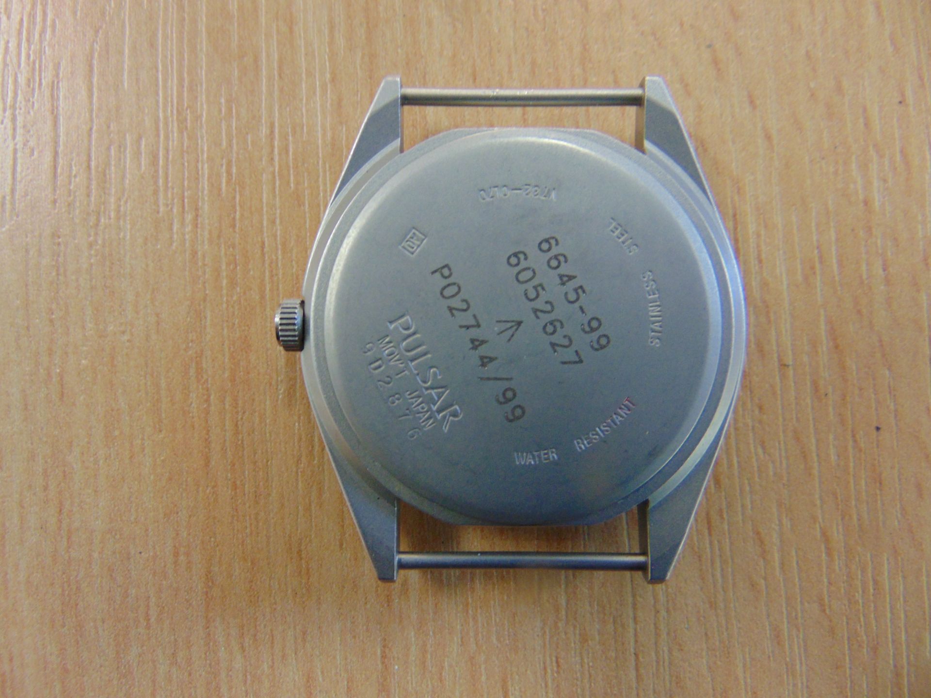 UNISSUED PULSAR W10 SERVICE WATCH NATO MARKED DATED 1999 ORIGINAL STRAP AND NEW BATTERY - Image 7 of 12