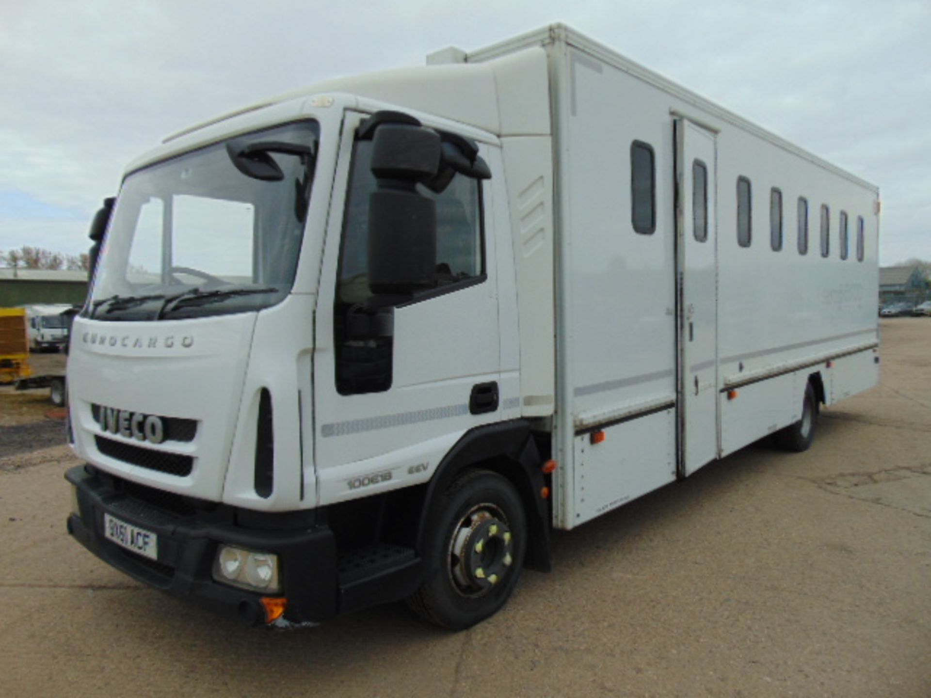 2011 Iveco Eurocargo 100E18 Day Cab Box Van 4x2 3.9L Diesel - Prison/Secure Transport Vehicle - Image 3 of 24