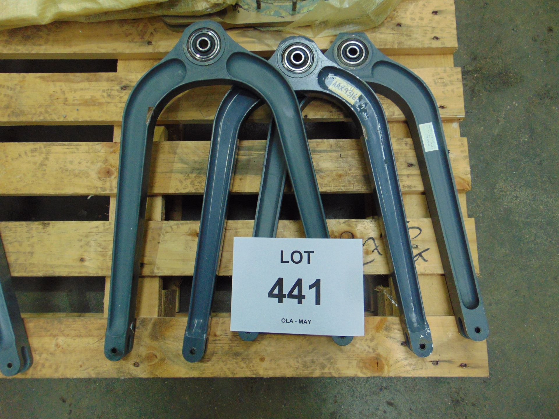 GAZELLE REAR VEE FRAME X 3 PART N. 341A38-5000-02 - Image 2 of 4