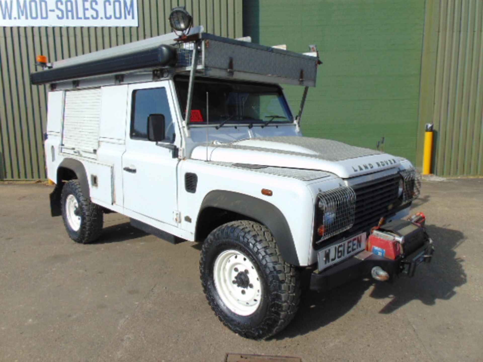 2011 Land Rover Defender 110 Puma hardtop 4x4 Utility vehicle (mobile workshop)