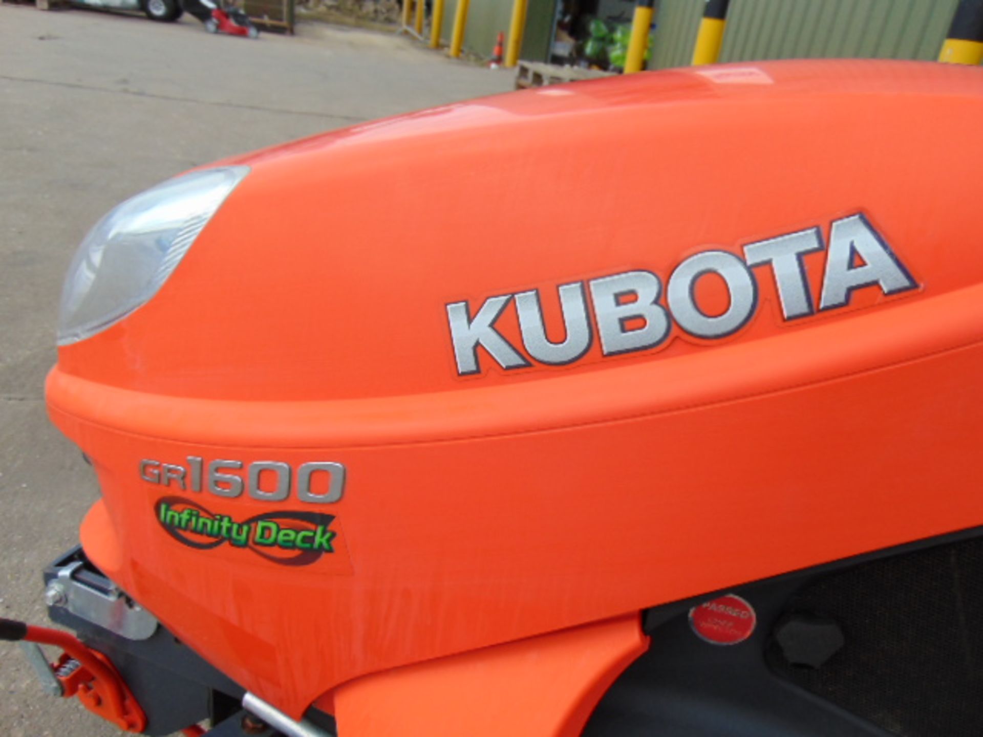 2014 Kubota GR1600 Diesel Ride On Mower ONLY 289 HOURS! - Image 10 of 21