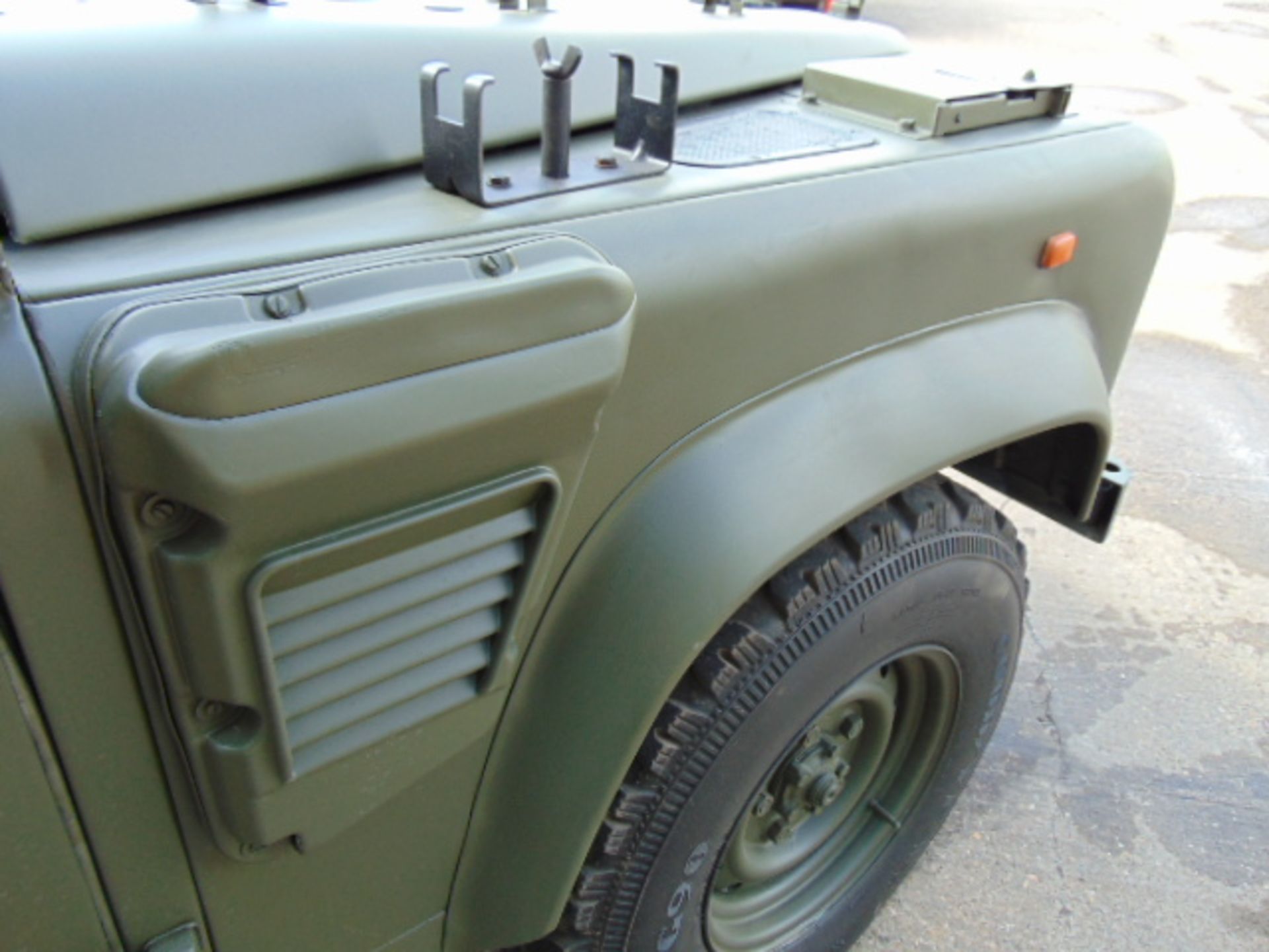 1998 Land Rover Wolf 110 Hard Top with Remus upgrade - Image 14 of 32