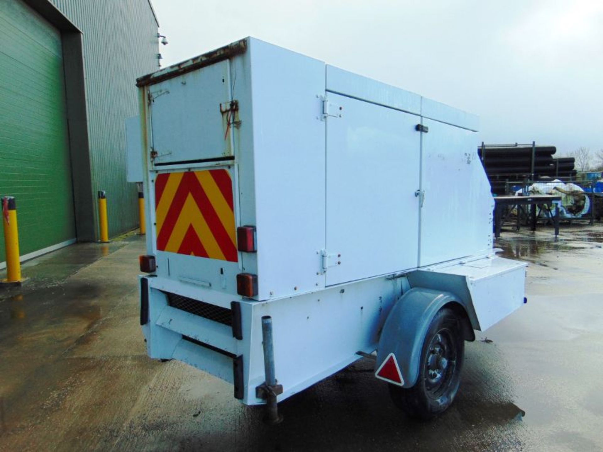 Trailer Mounted Containerised 130 KVA Mecc Alte Diesel Generator - Image 6 of 20