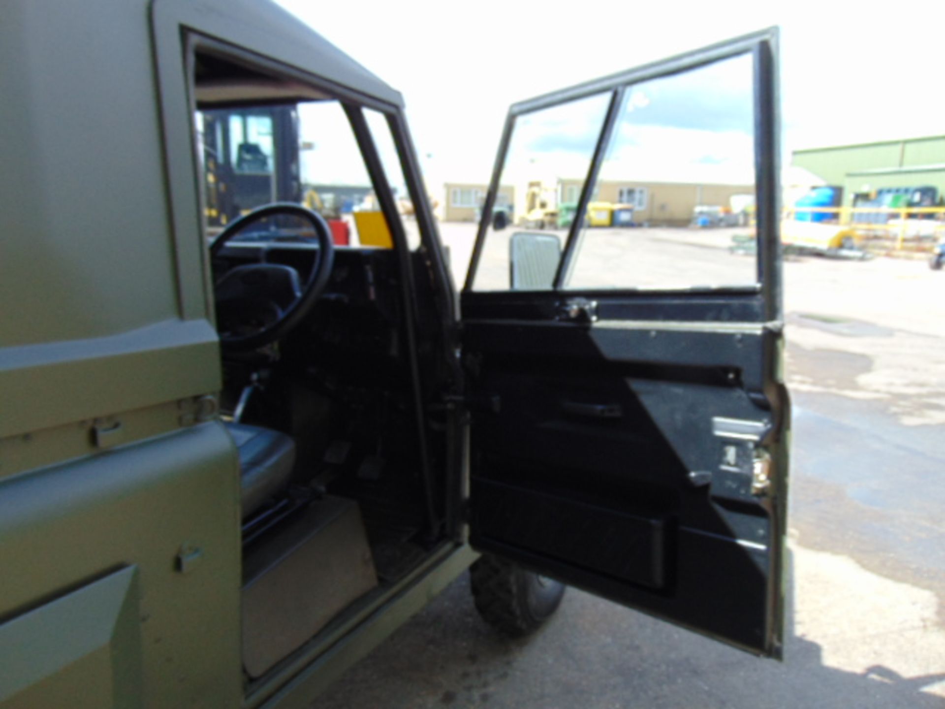 1998 Land Rover Wolf 110 Hard Top with Remus upgrade - Image 23 of 32