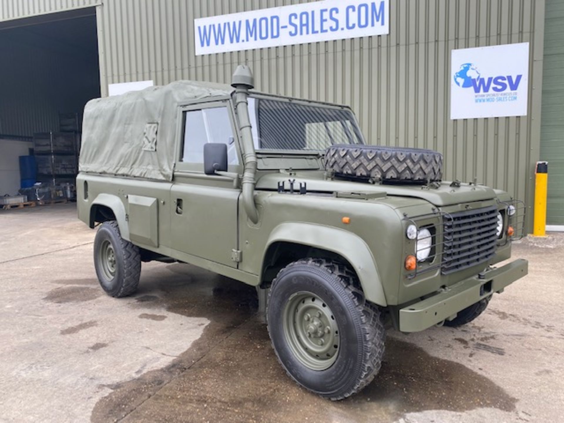 1997 Land Rover Wolf 110 Soft Top with Remus upgrade ONLY 141,383km! - Image 5 of 49