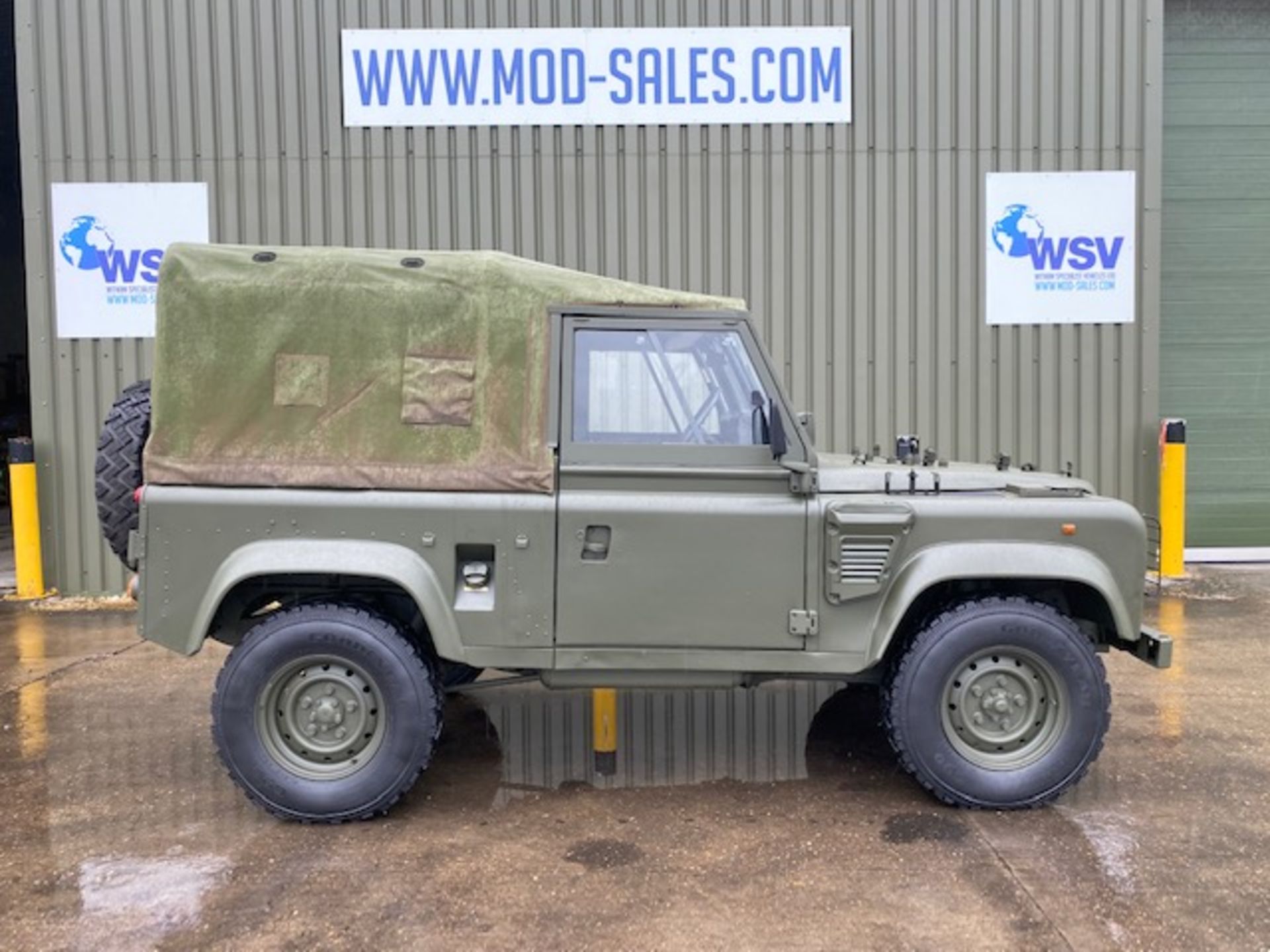 LAND ROVER 90 WOLF SOFT TOP RHD ONLY 3790 RECORDED KMS - Image 8 of 44