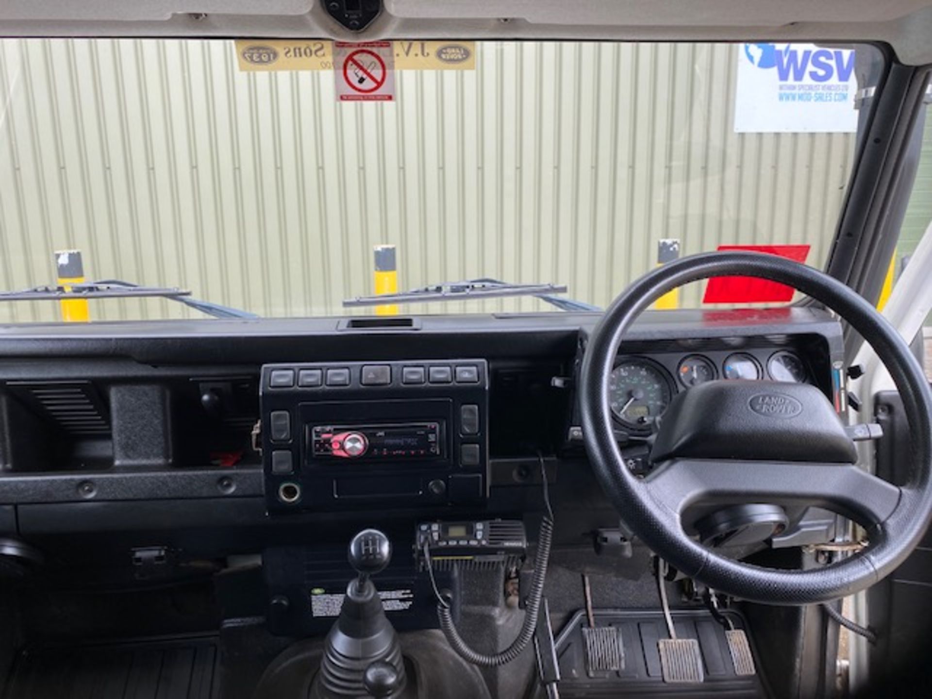 LAND ROVER DEFENDER 110 TD5 HARDTOP FITTED WINCH, SNORKEL AND WORKSHOP INTERIOR - Image 24 of 53