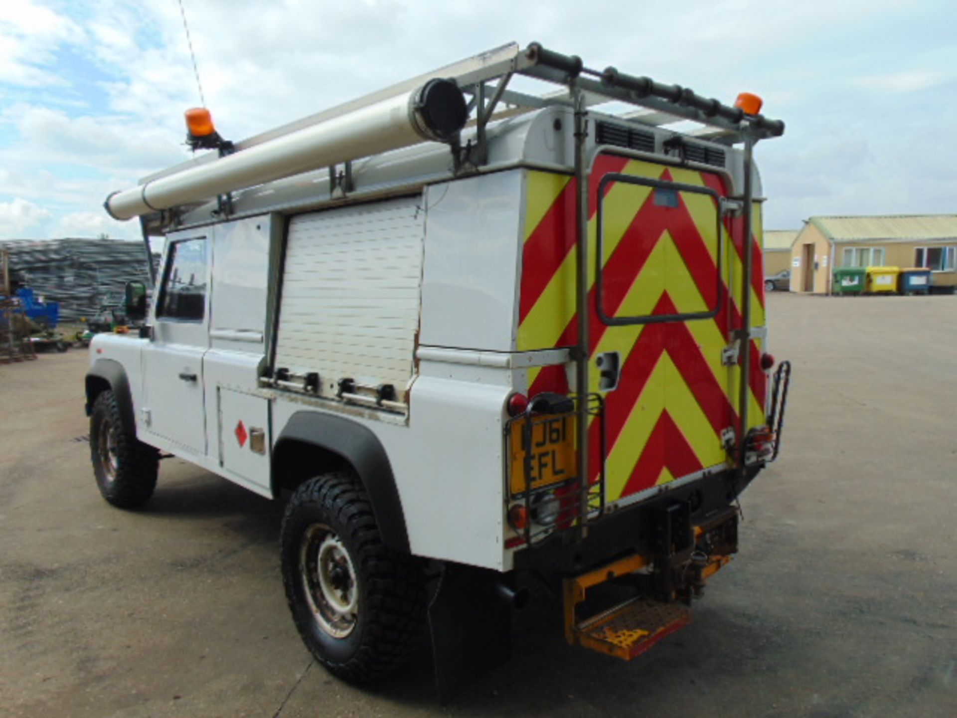 2011 Land Rover Defender 110 Puma hardtop 4x4 Utility vehicle - Image 9 of 36