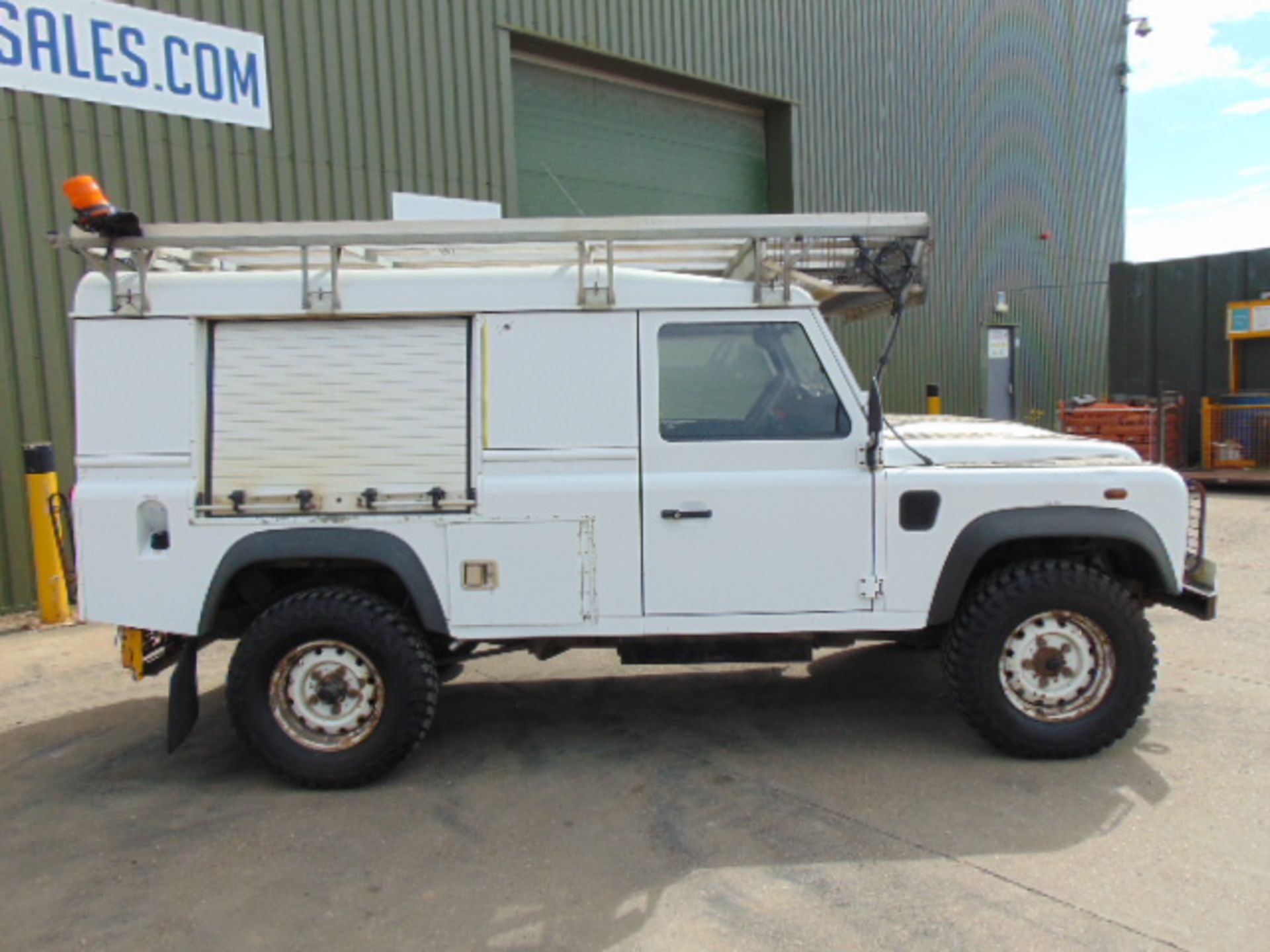 2011 Land Rover Defender 110 Puma hardtop 4x4 Utility vehicle - Image 6 of 36