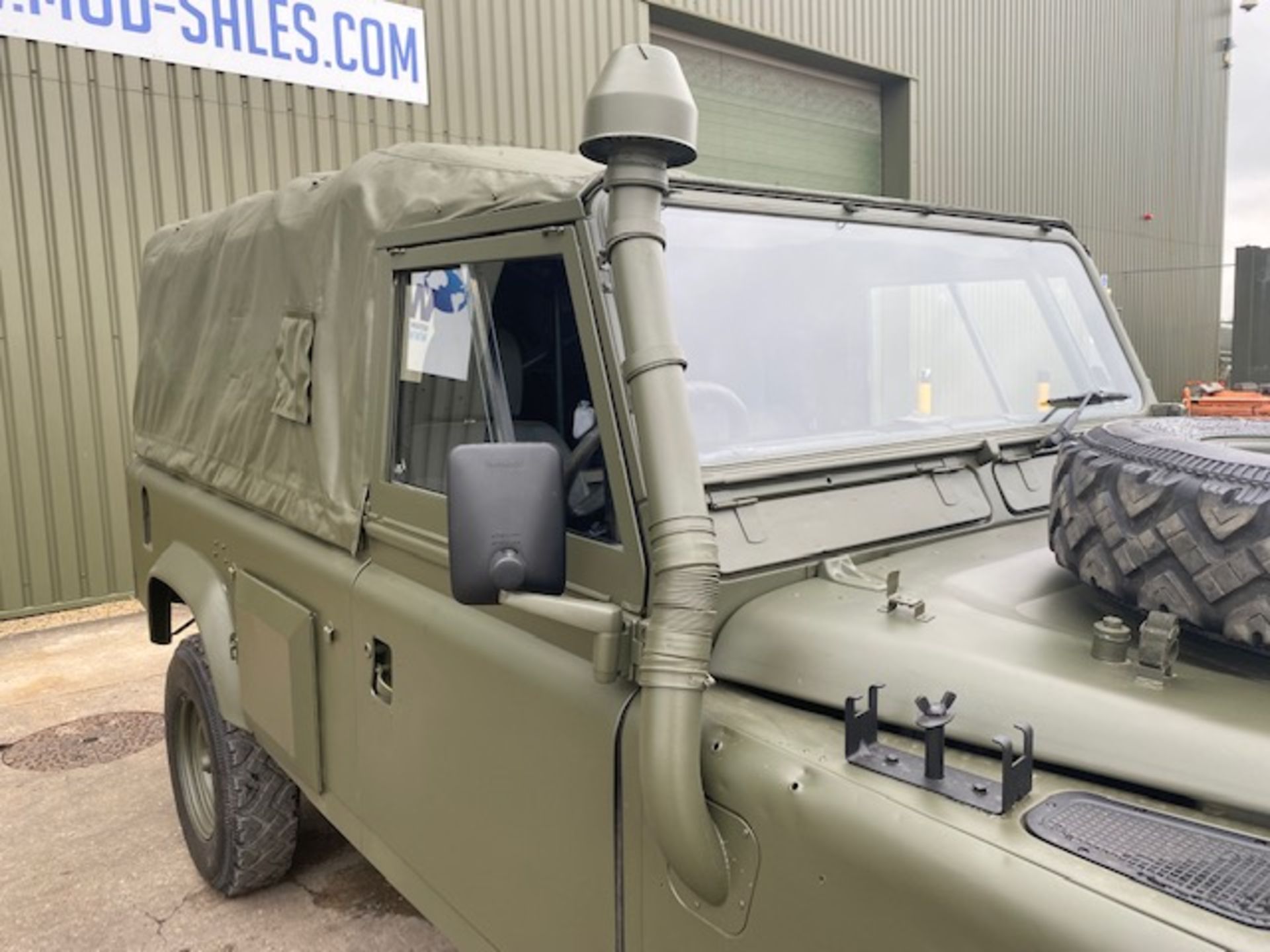 1997 Land Rover Wolf 110 Soft Top with Remus upgrade ONLY 141,383km! - Image 11 of 49