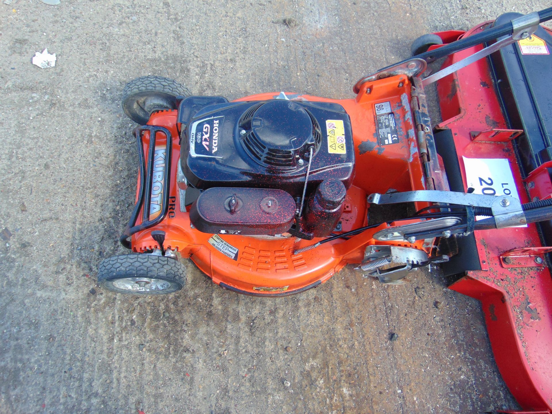 KUBOTA MOWER PLUS COUNTAX 48 INCHES MOWER DECK FROM COUNTY COUNCIL - Image 4 of 6