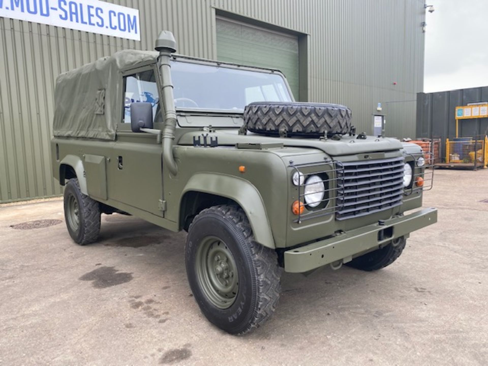 1997 Land Rover Wolf 110 Soft Top with Remus upgrade ONLY 141,383km! - Image 4 of 49