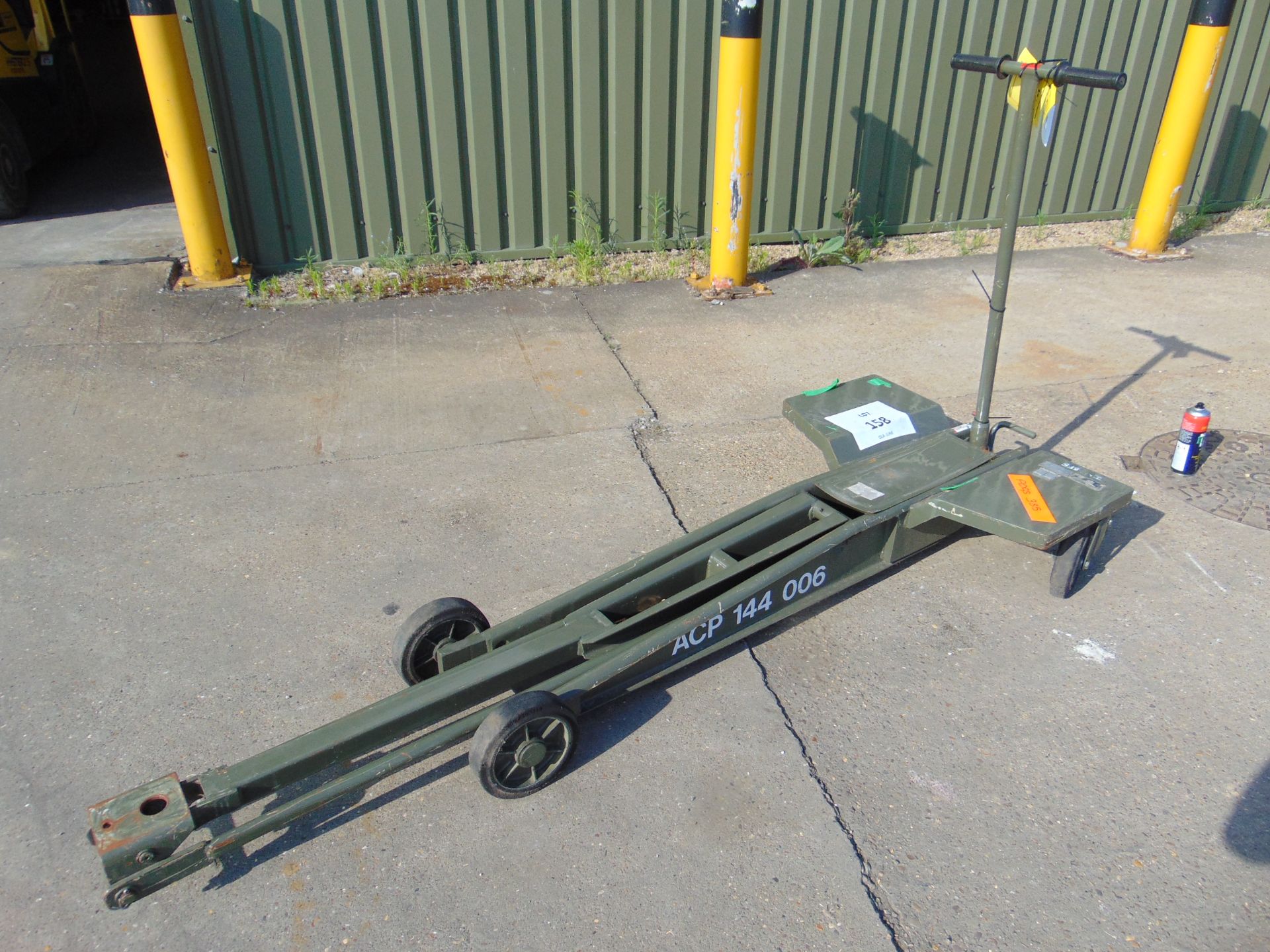 STEINBOCK HI- LIFT TROLLEY JACK FROM R.A.F. - Image 3 of 6