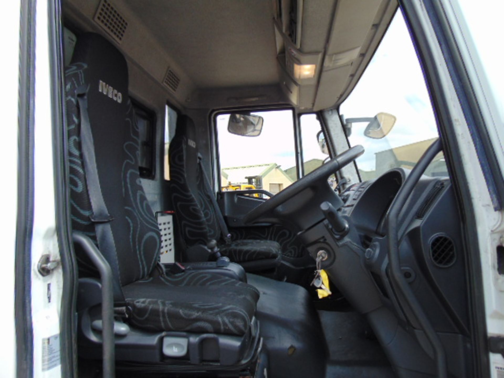 2011 Iveco Eurocargo 100E18 Day Cab Box Van 4x2 3.9L Diesel - Prison/Secure Transport Vehicle - Bild 19 aus 25