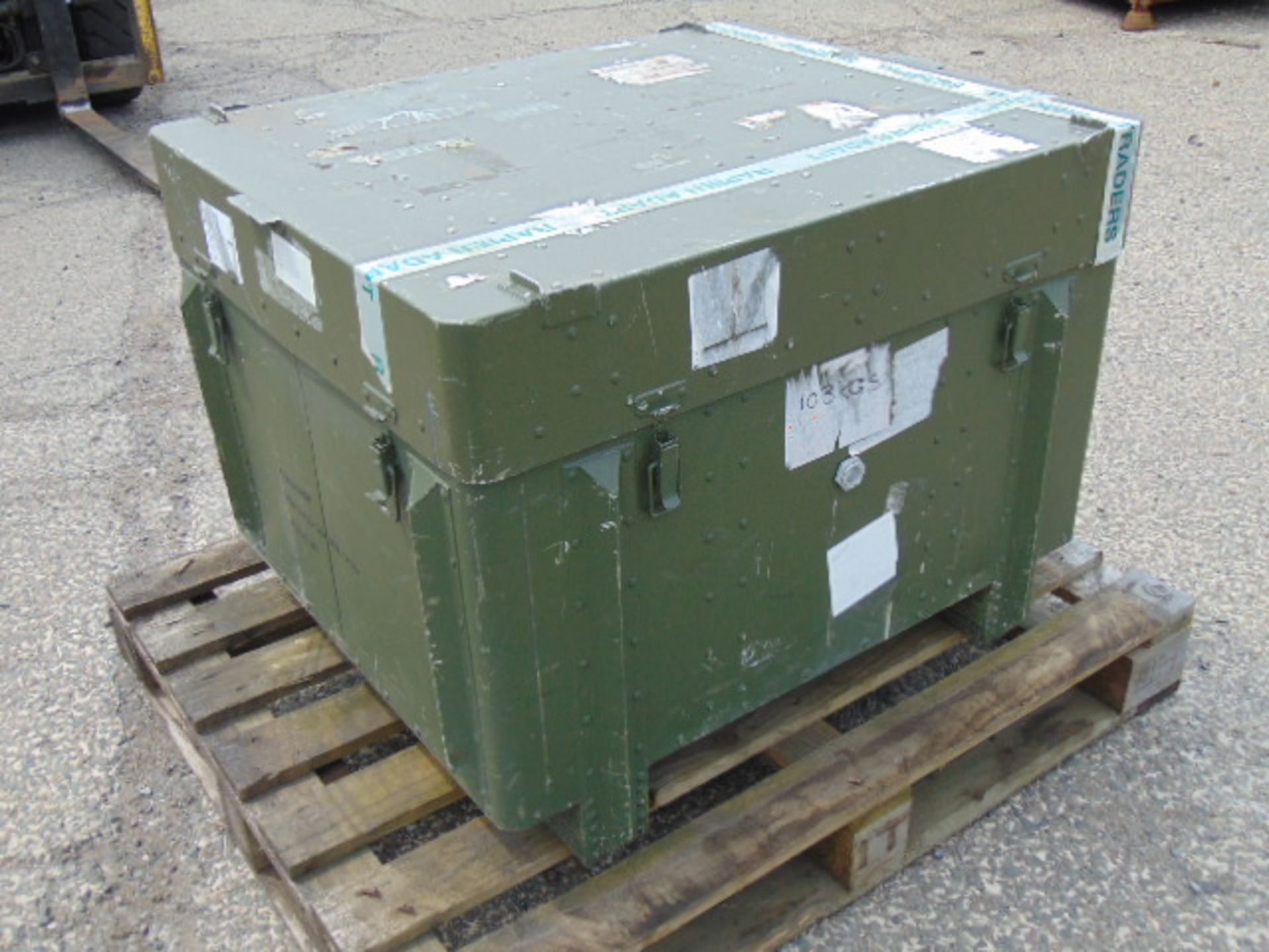 Large Heavy Duty Secure Storage Box as shown - Image 4 of 7