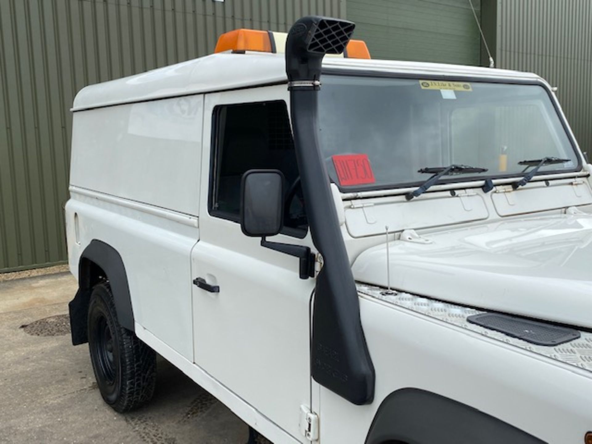 LAND ROVER DEFENDER 110 TD5 HARDTOP FITTED WINCH, SNORKEL AND WORKSHOP INTERIOR - Image 12 of 53