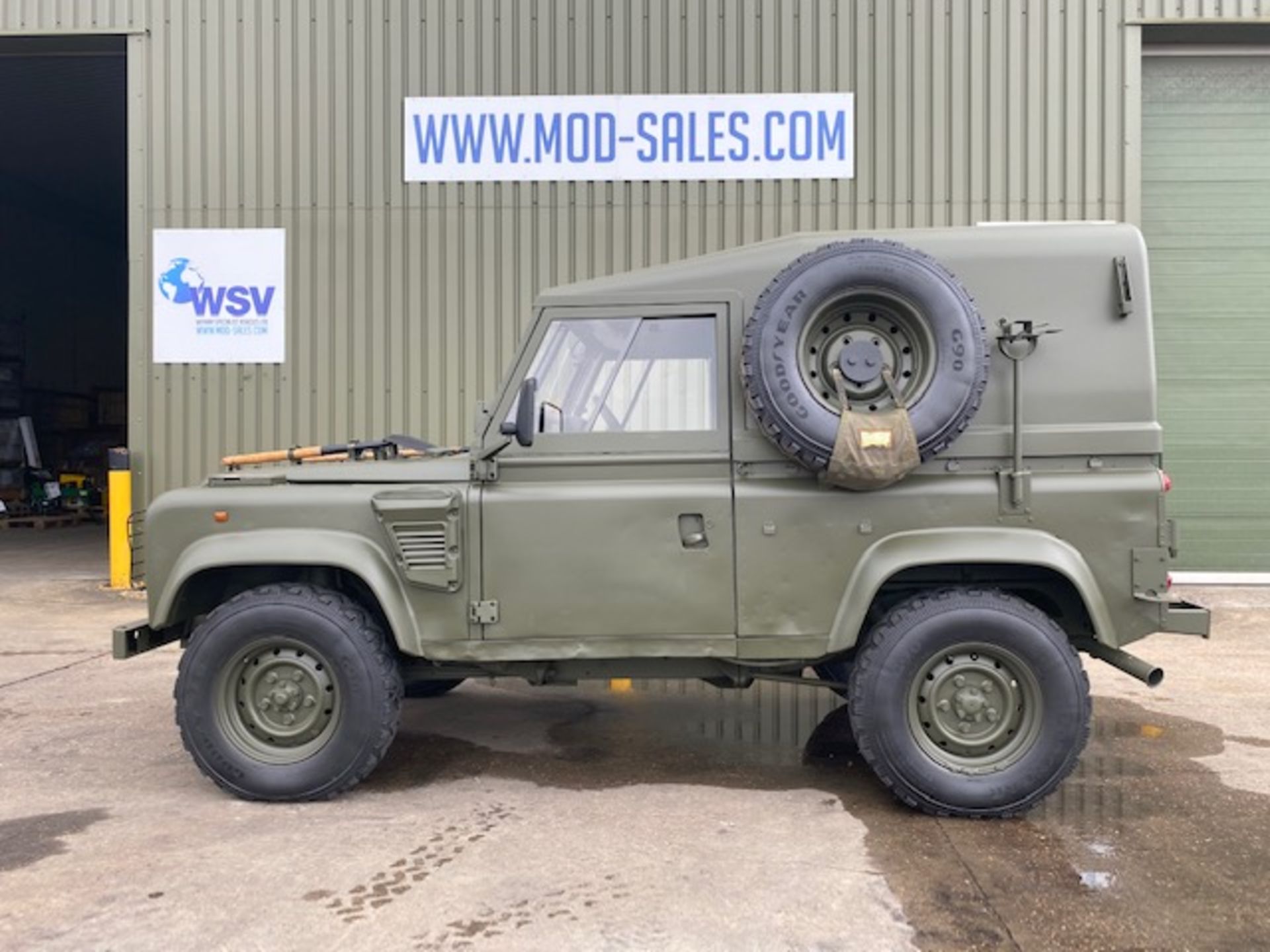 1998 Land Rover Wolf 90 Hard Top with Remus upgrade ONLY 89,208km! - Image 6 of 47