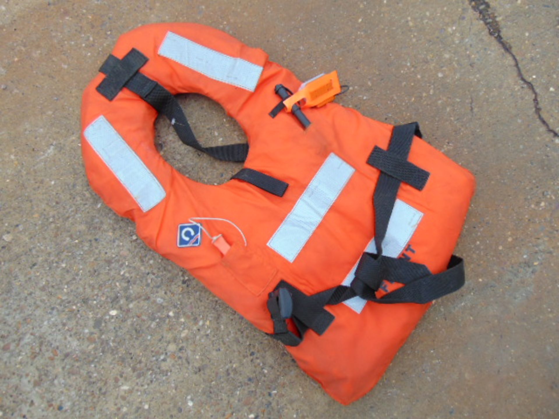 5 x Crewsaver 150N Life Jackets - Image 2 of 4