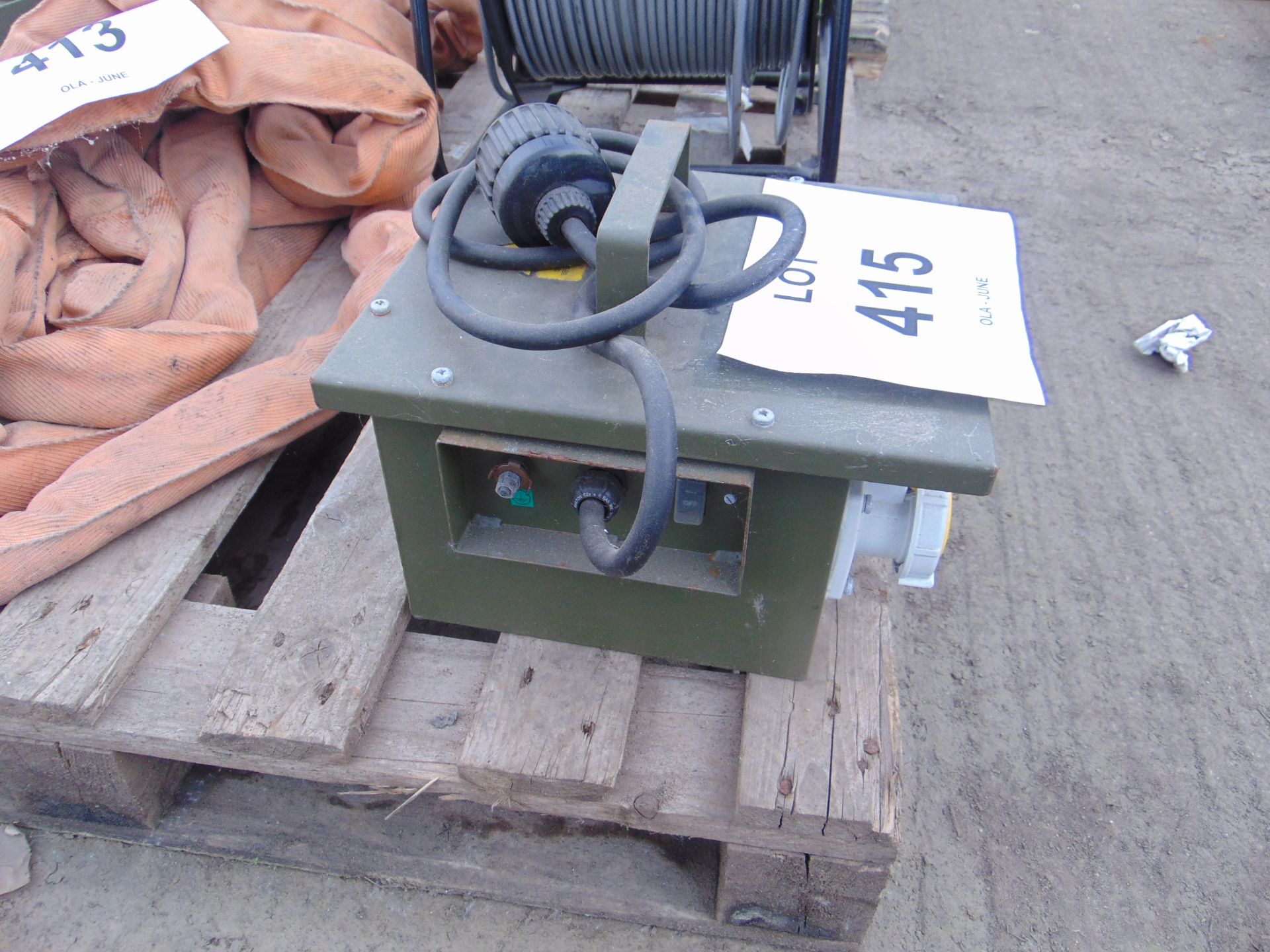 230v - 110v HD Transformer unit unissued