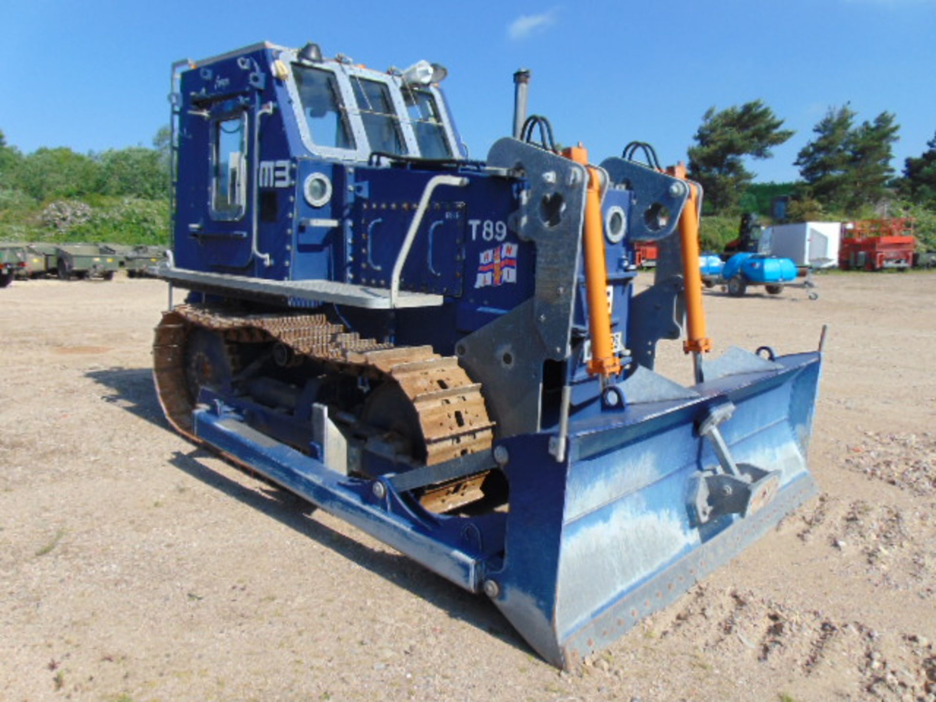 2002 Clayton Engineering Talus MBC M3 Submersible Dozer C/W Hydraulic Winch ONLY 487 HOURS!