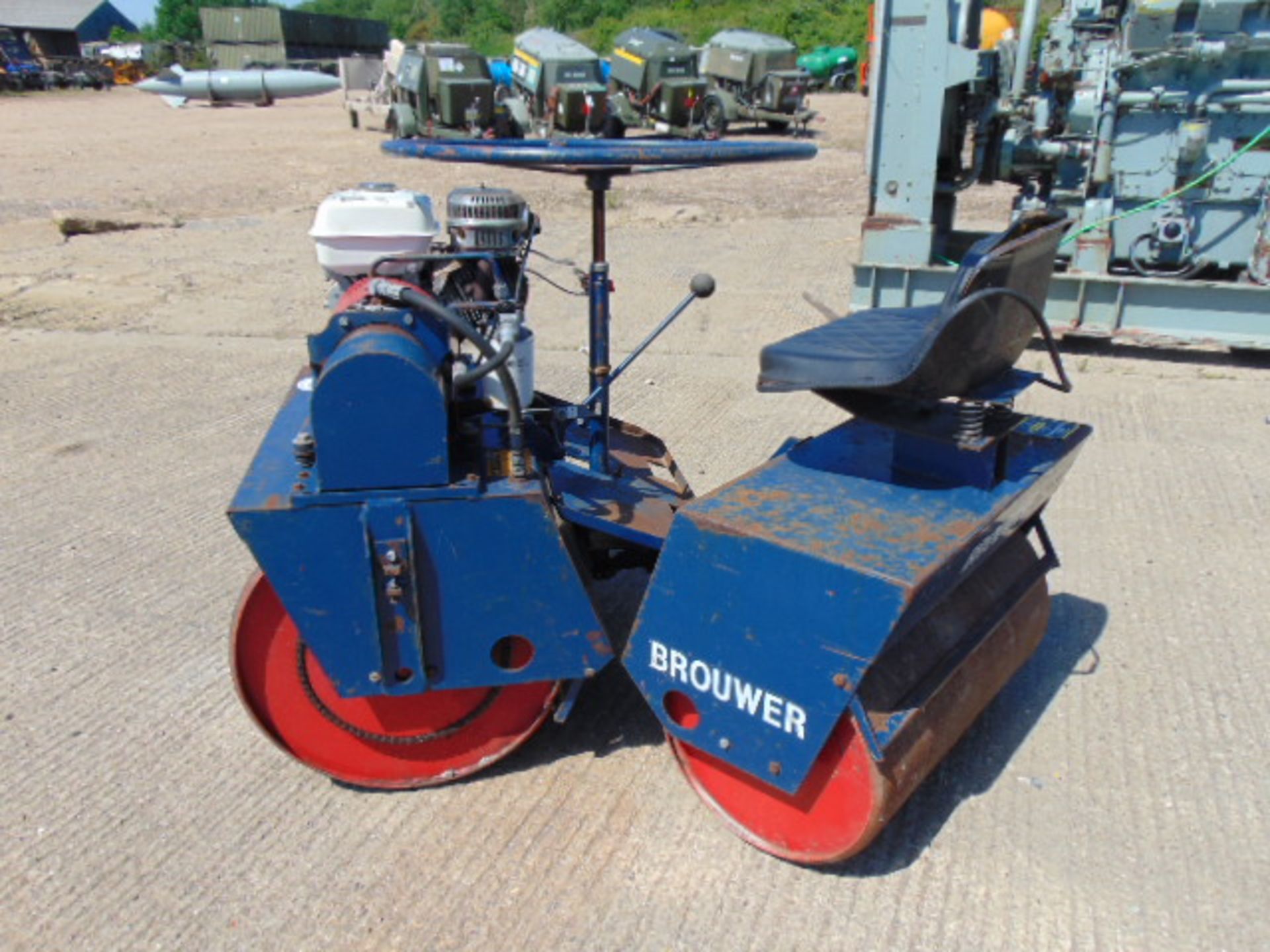 Brouwer Cricket Roller, Grass Roller, Tennis Court Roller C/W Honda Engine - Image 5 of 10