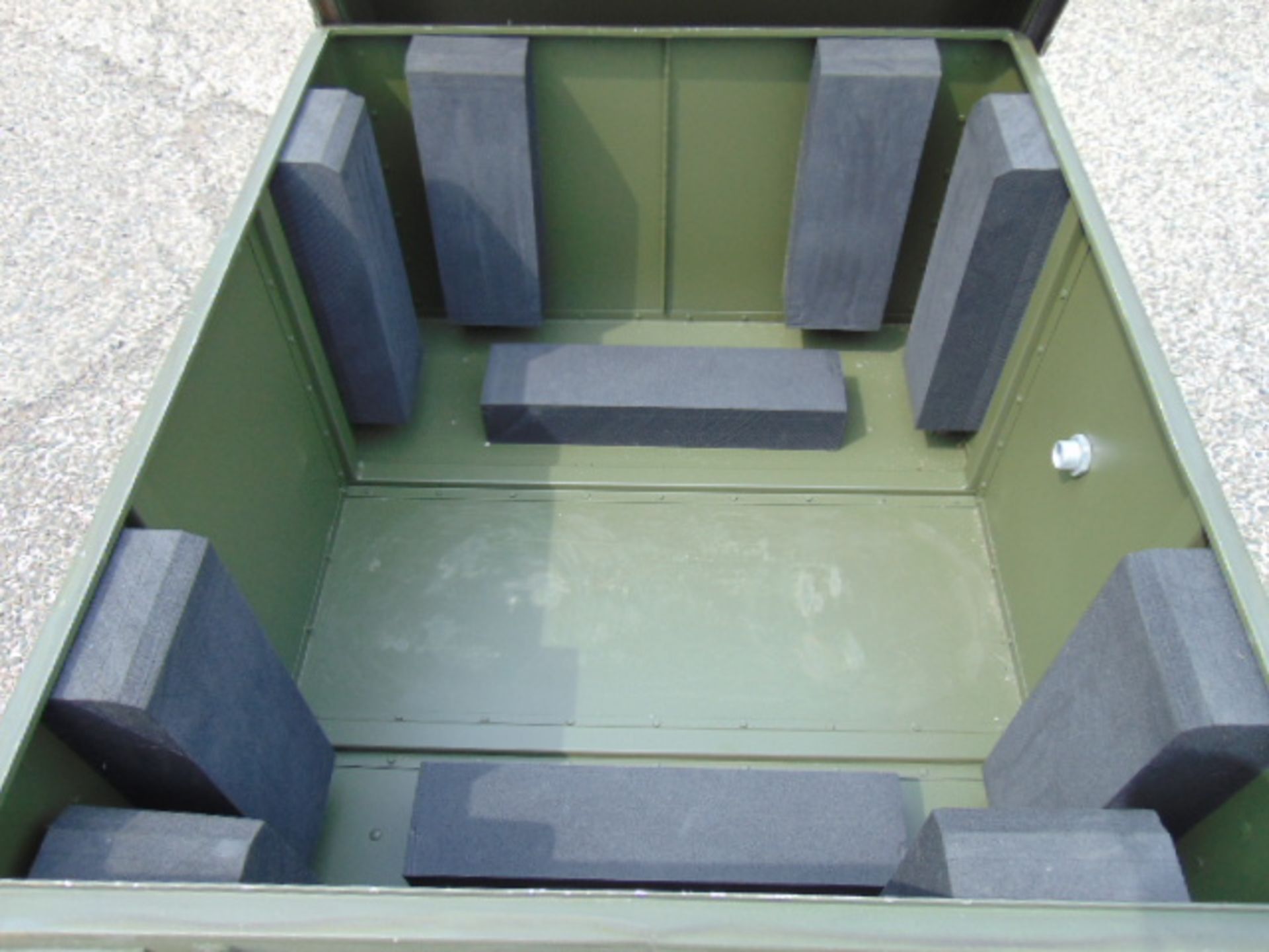 Large Heavy Duty Secure Storage Box as shown - Image 6 of 7