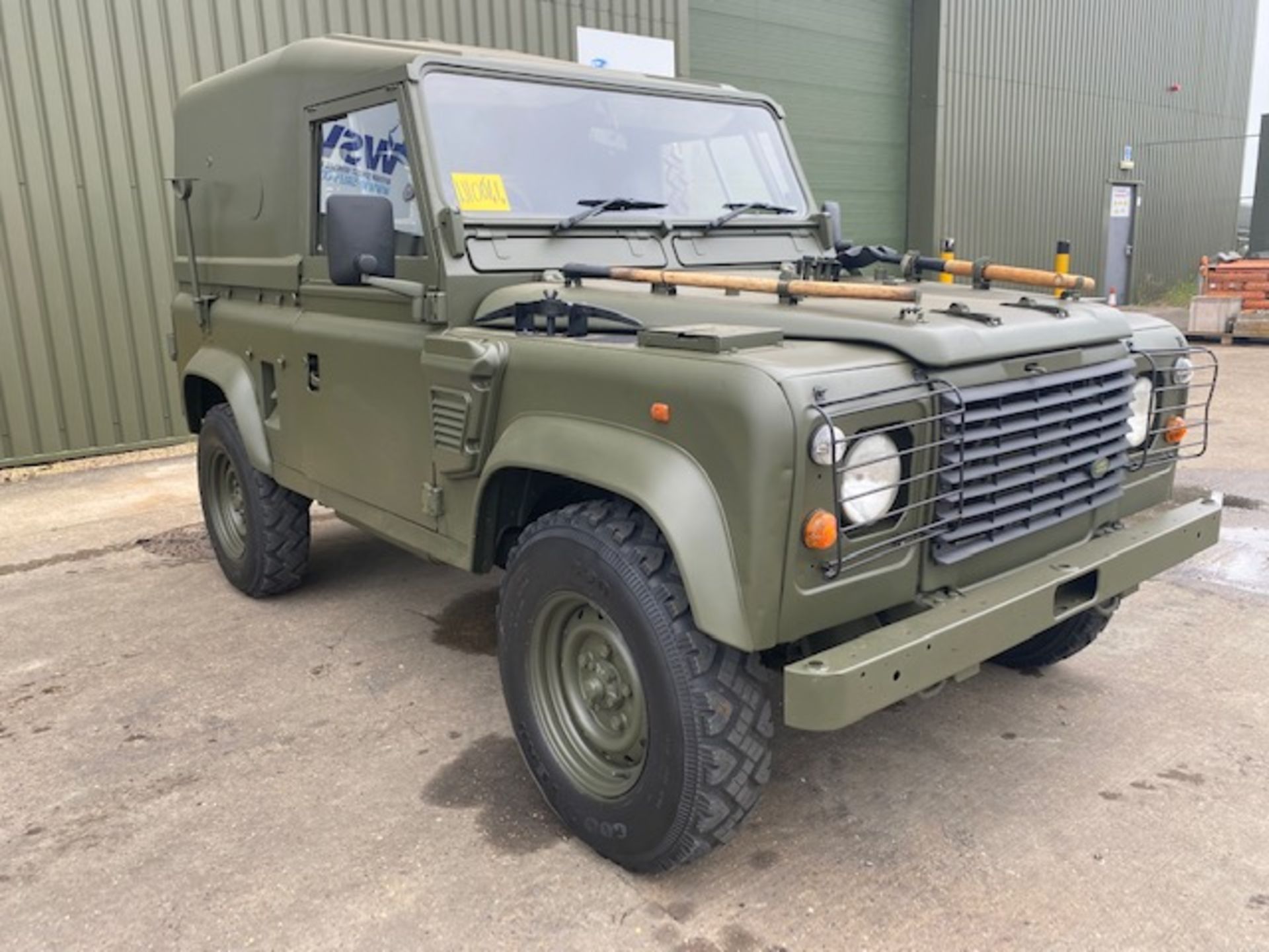 1998 Land Rover Wolf 90 Hard Top with Remus upgrade ONLY 89,208km!