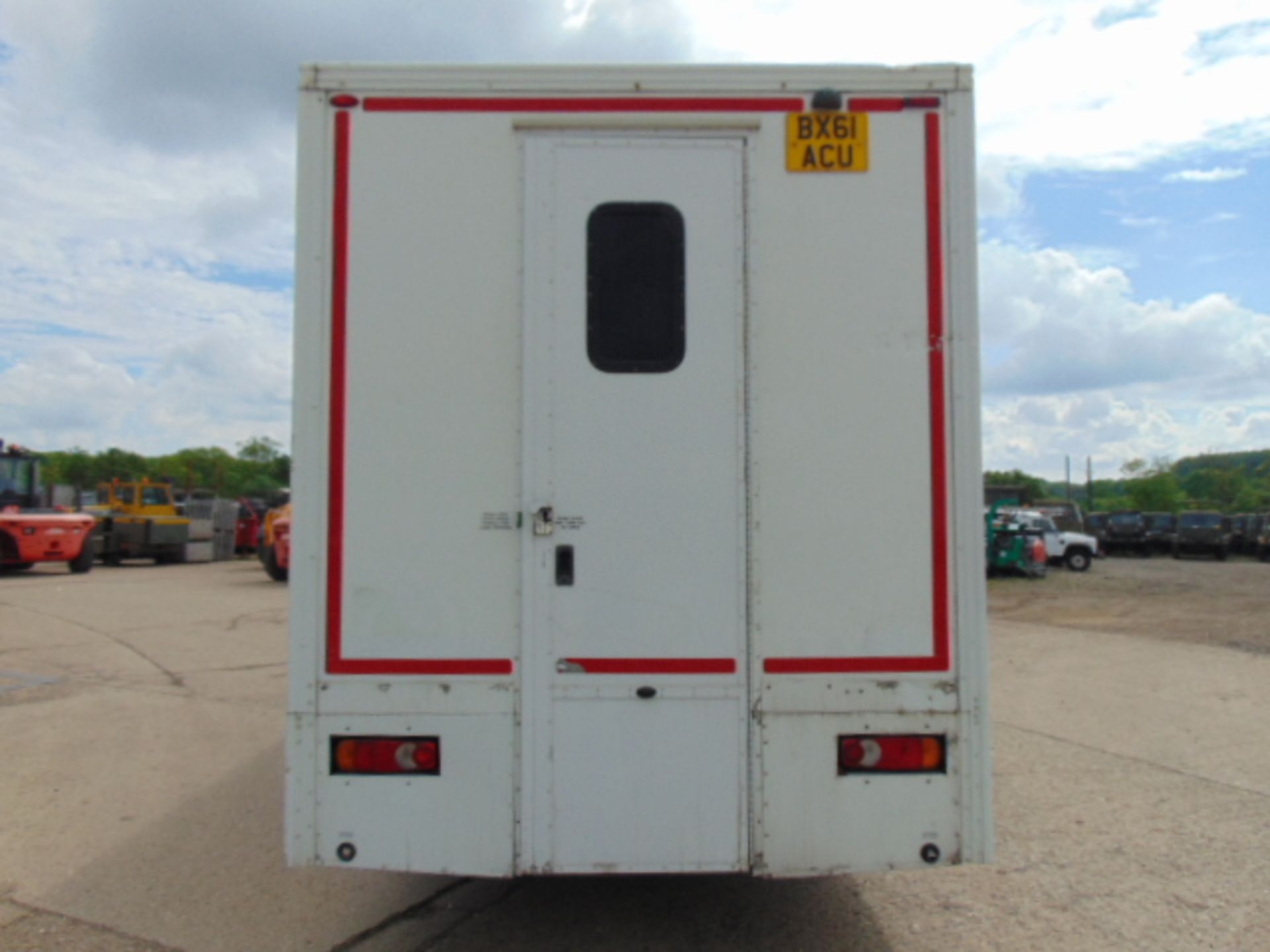 2011 Iveco Eurocargo 100E18 Day Cab Box Van 4x2 3.9L Diesel - Prison/Secure Transport Vehicle - Bild 7 aus 25