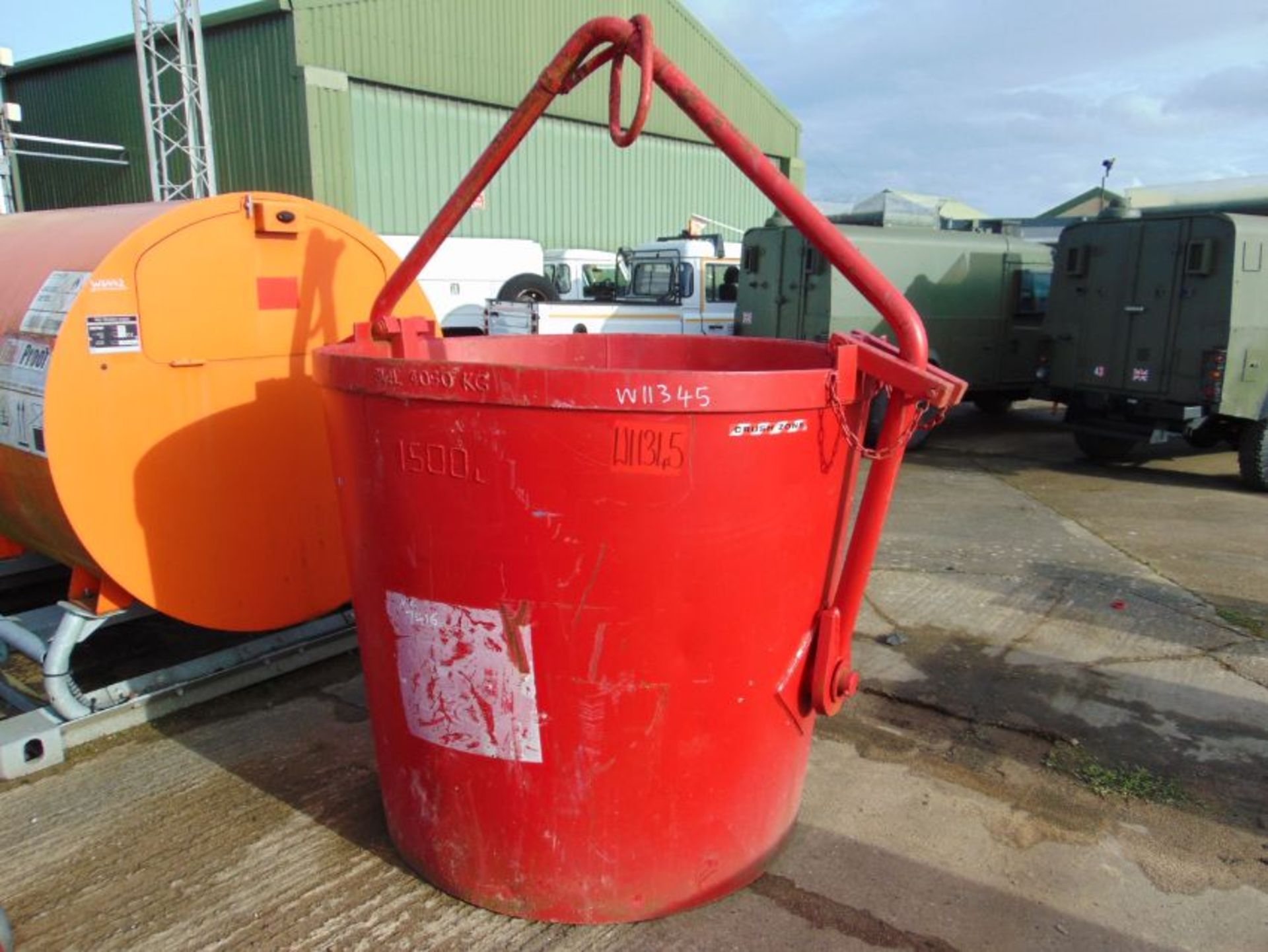 1500ltr Concrete Hopper, Tipping Bucket, Skip, lifting bin, forklift, crane