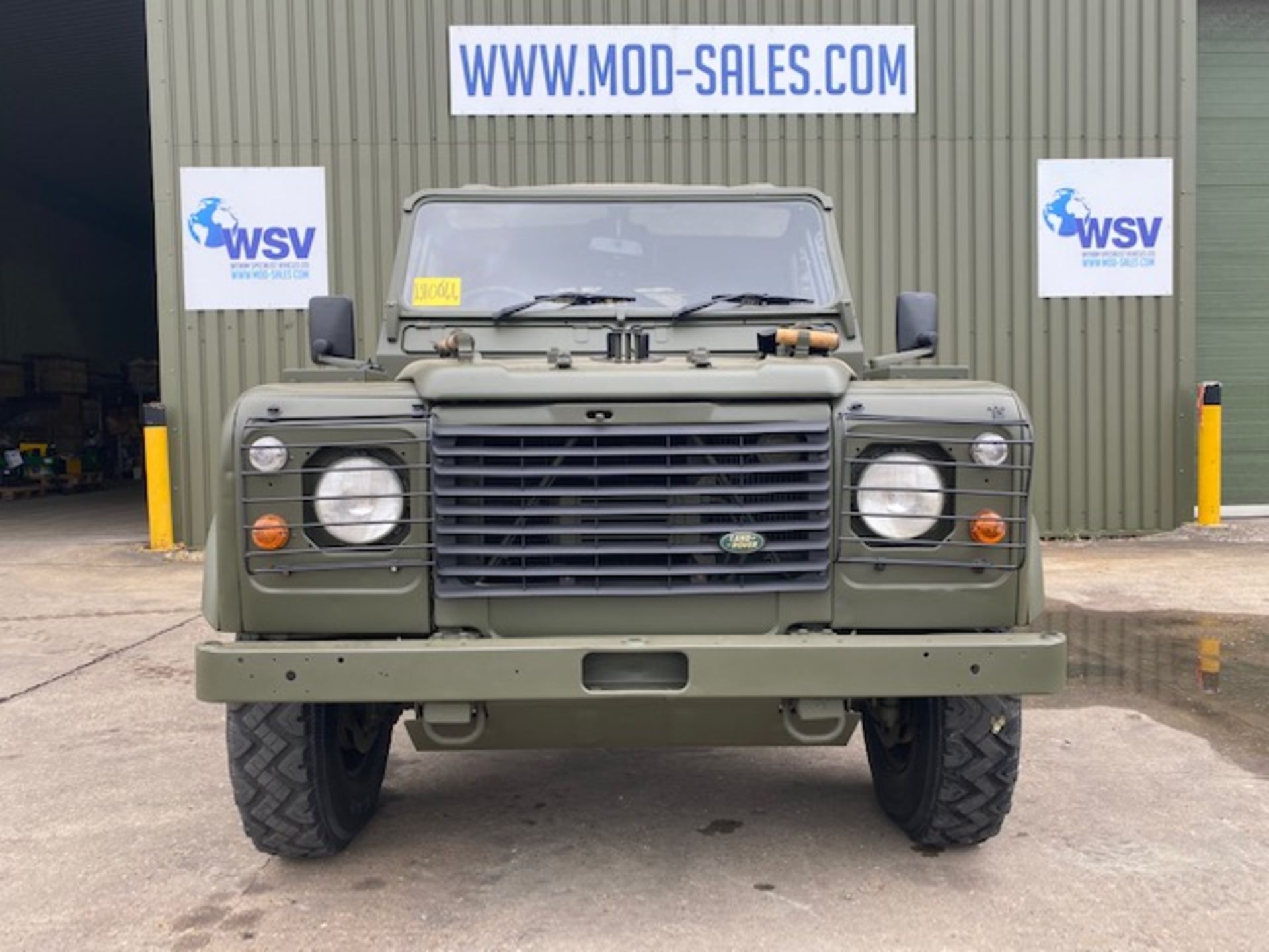 1998 Land Rover Wolf 90 Hard Top with Remus upgrade ONLY 89,208km! - Image 3 of 47