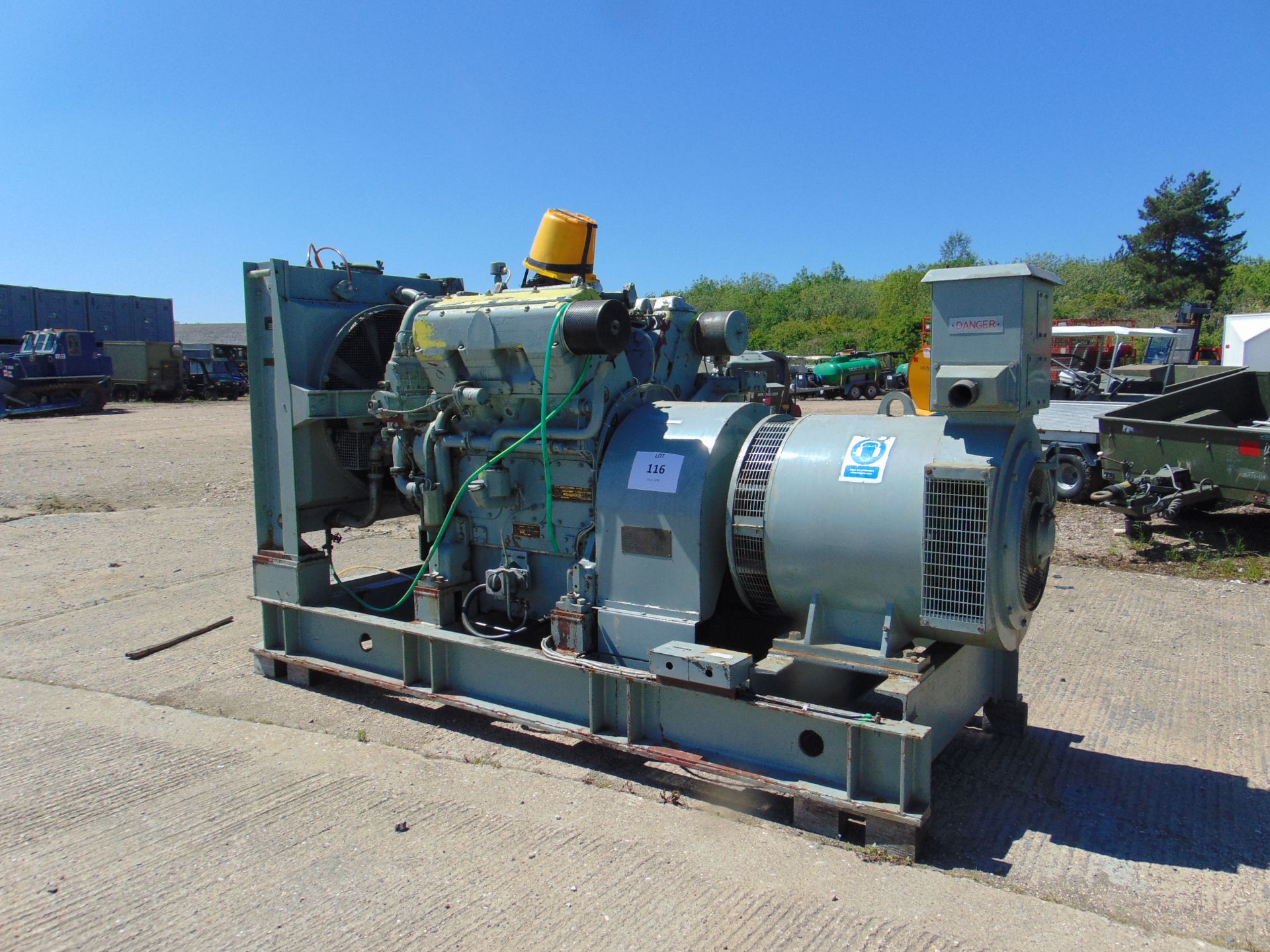 ECC 150 KVA 3 PHASE DIESEL GENERATOR 1189 HOURS FROM BRITISH TELECOM - Image 2 of 8