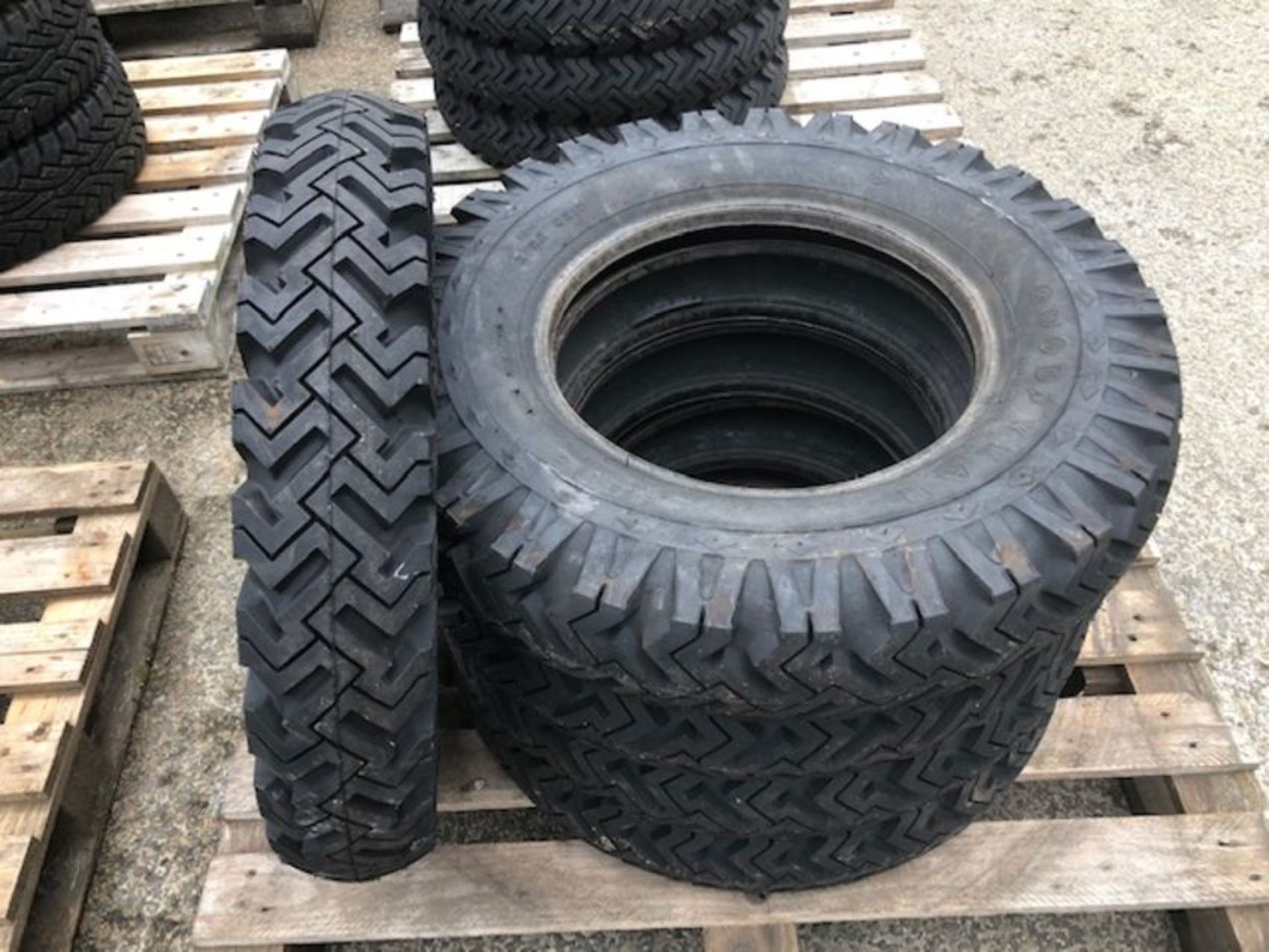 5 x Goodyear 6.50-16 Hi-Miler Xtra Grip Tyres - Image 2 of 6