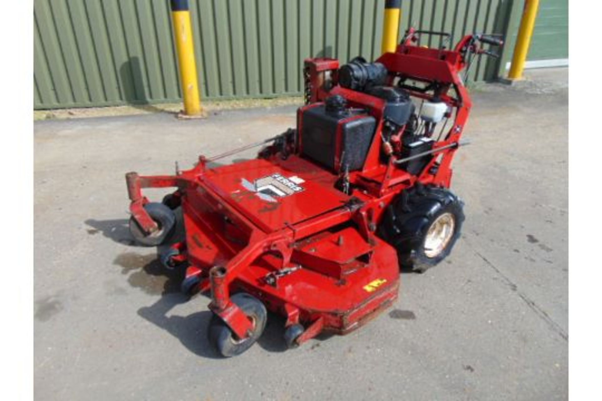 Ferris Zero Turn Pedestrian Mower c/w KAWASAKI FX730V V-Twin Engine