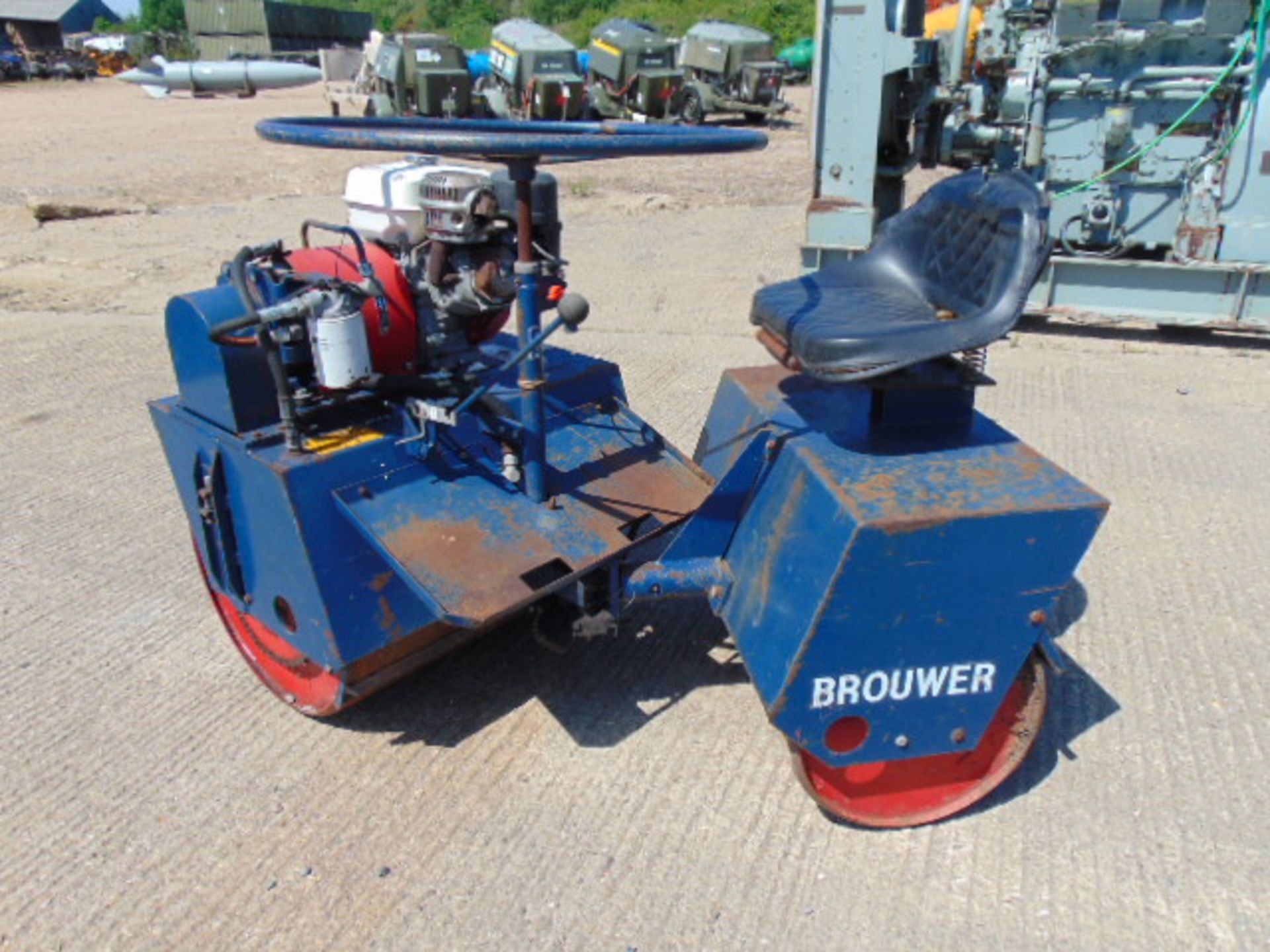 Brouwer Cricket Roller, Grass Roller, Tennis Court Roller C/W Honda Engine - Image 4 of 10