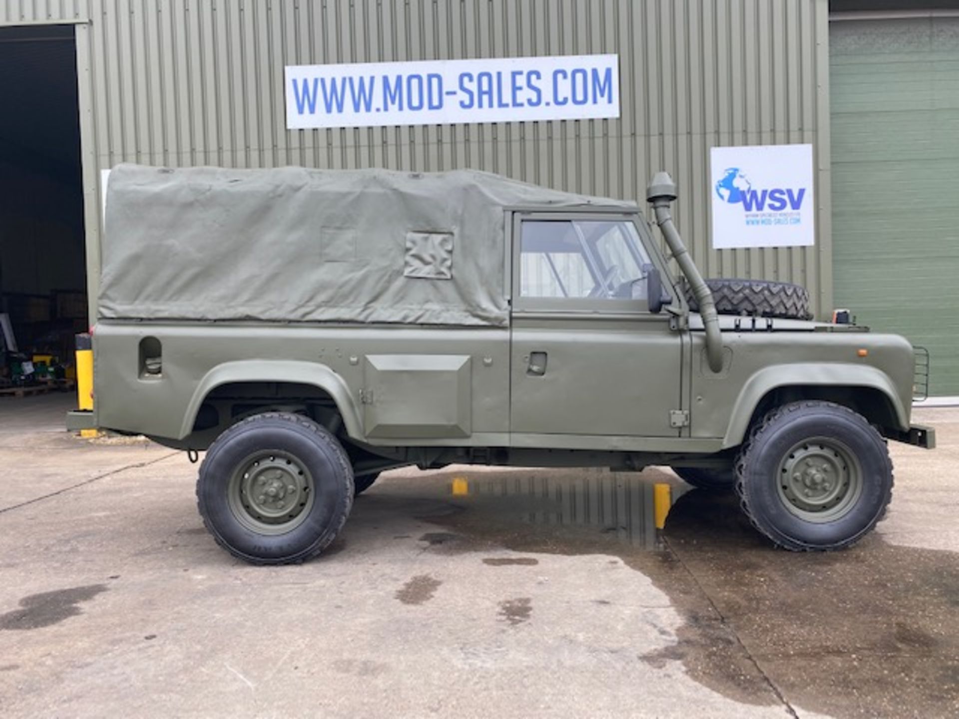 1997 Land Rover Wolf 110 Soft Top with Remus upgrade ONLY 141,383km! - Image 6 of 49