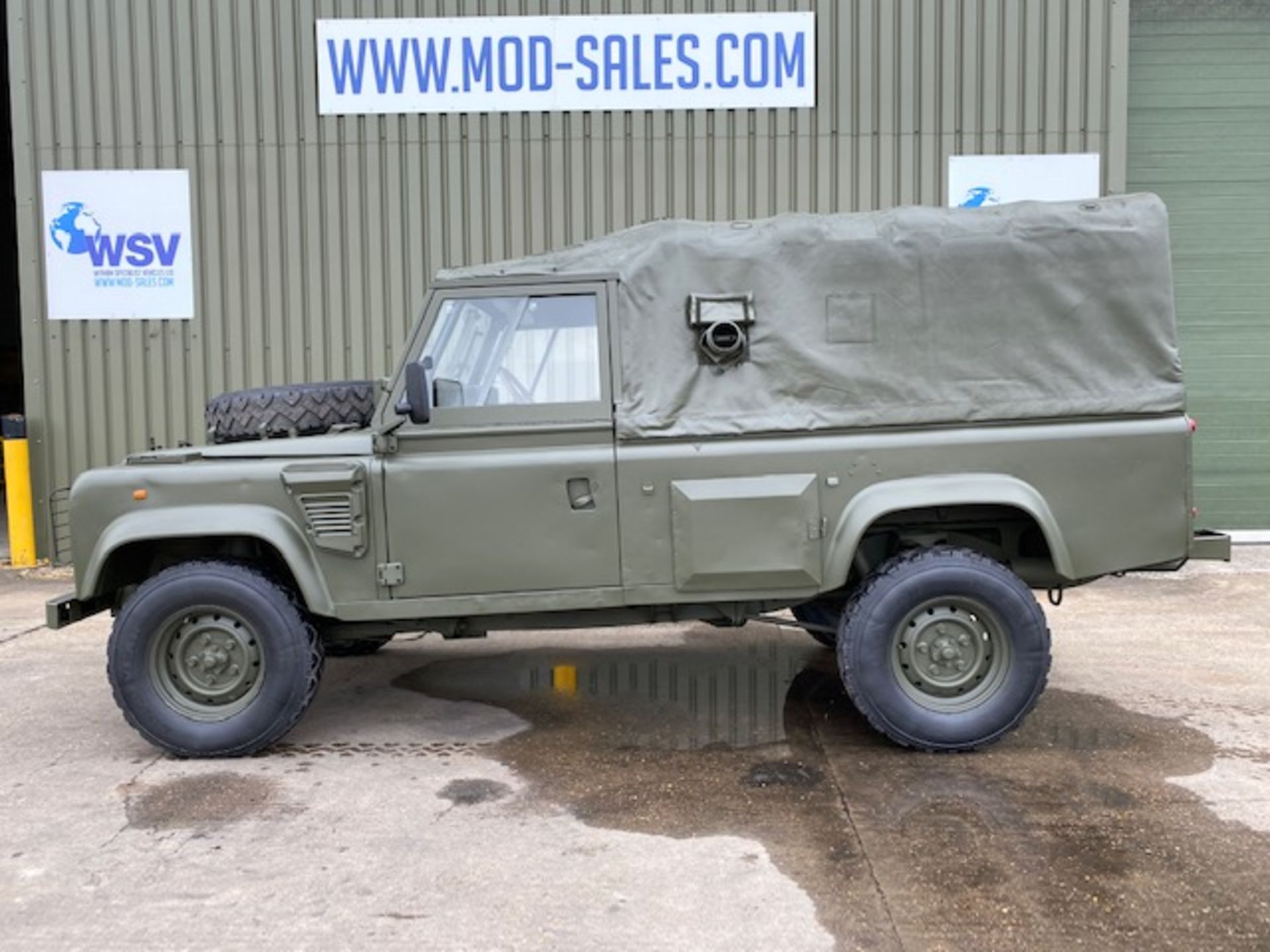 1997 Land Rover Wolf 110 Soft Top with Remus upgrade ONLY 141,383km! - Image 7 of 49