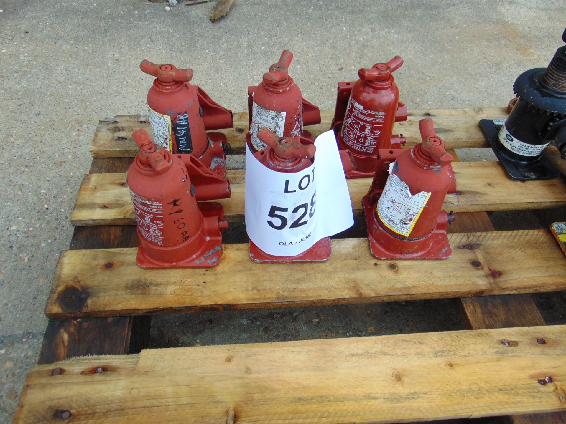 6X LAND ROVER HYDRAULIC WOLF TYPE 2 TONE JACKS