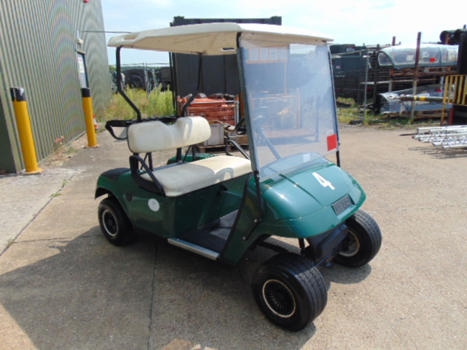 E-Z-GO LPG Gas Powered 2 Seat Golf Buggy ONLY 1,517 HOURS! - Image 3 of 15