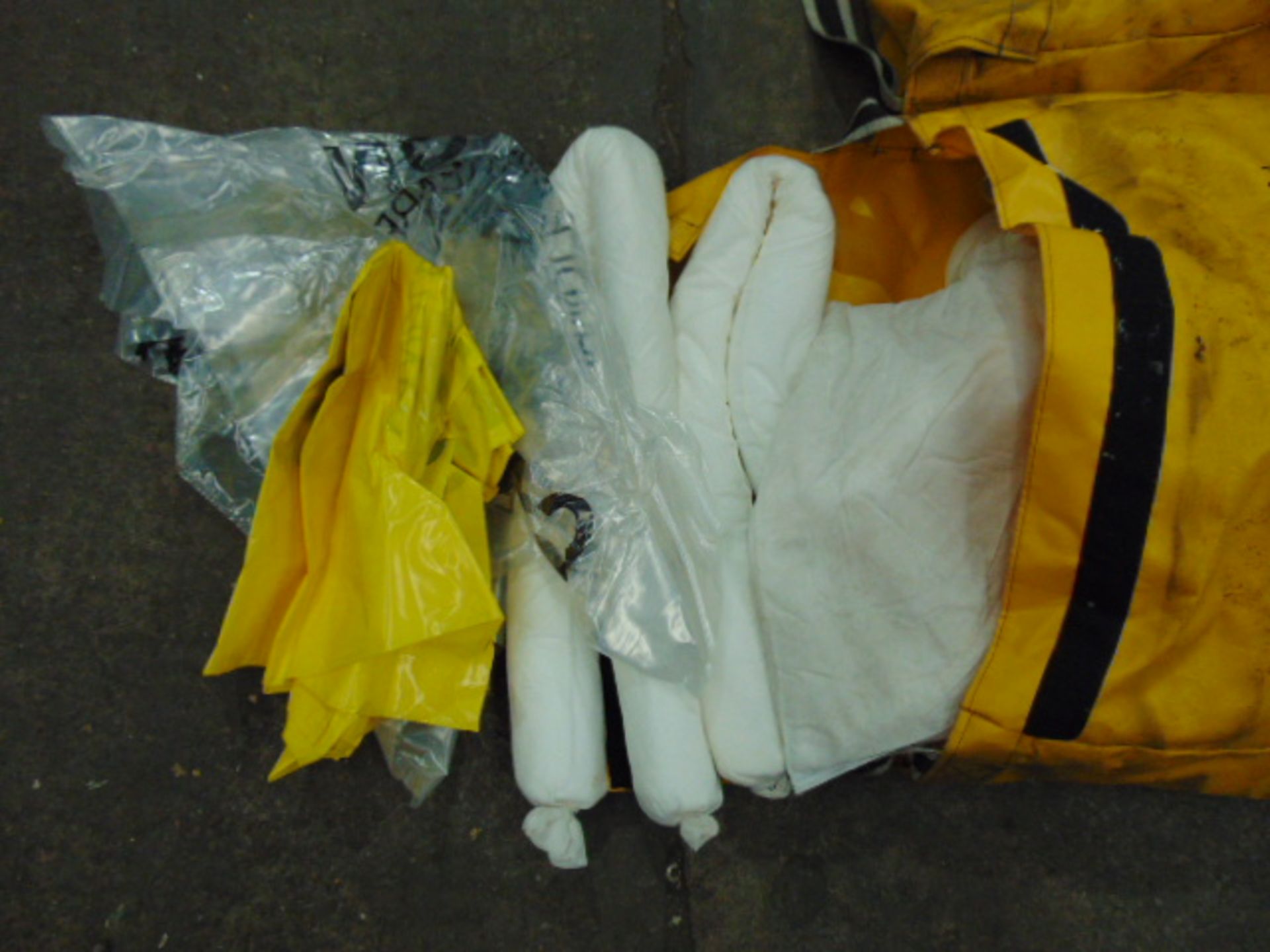 3 x Spill Kits - Image 4 of 4