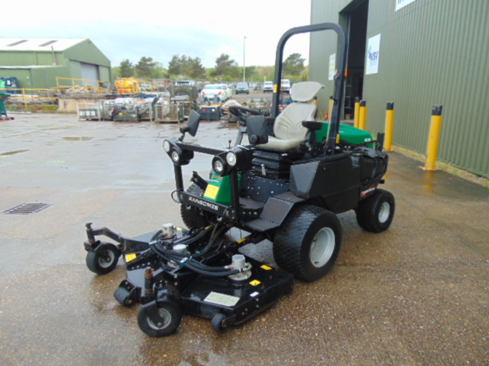 2015 Ransomes HR300T 4x4 Turbo Diesel Upfront Rotary Mower ONLY 1,512 HOURS! - Image 3 of 23