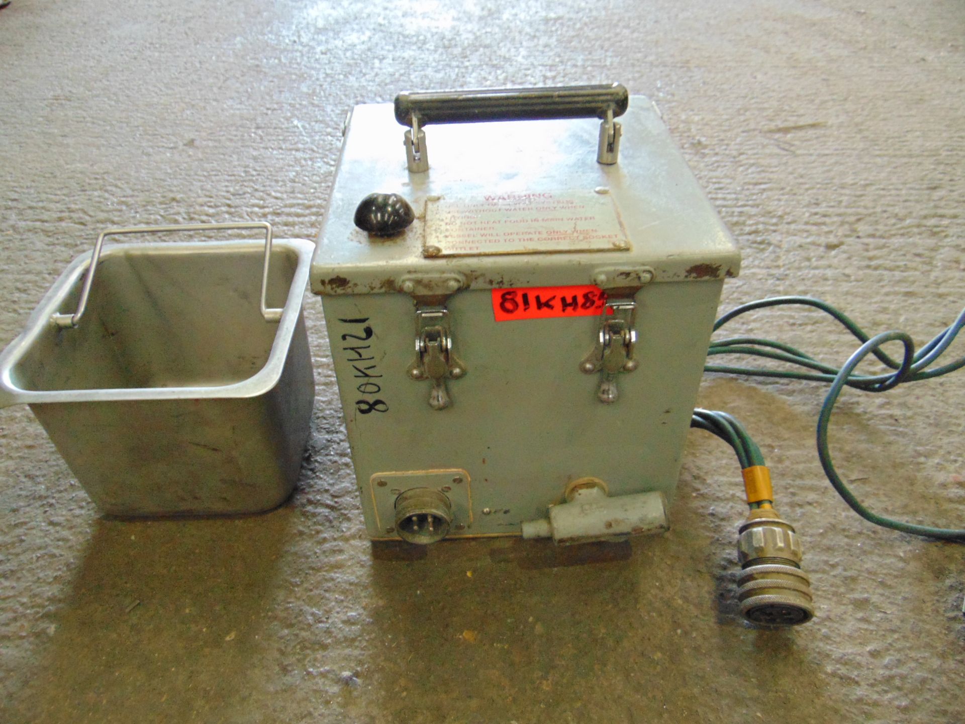 AFV BOILING/COOKING VESSEL WITH POT AND LEAD - Bild 2 aus 5